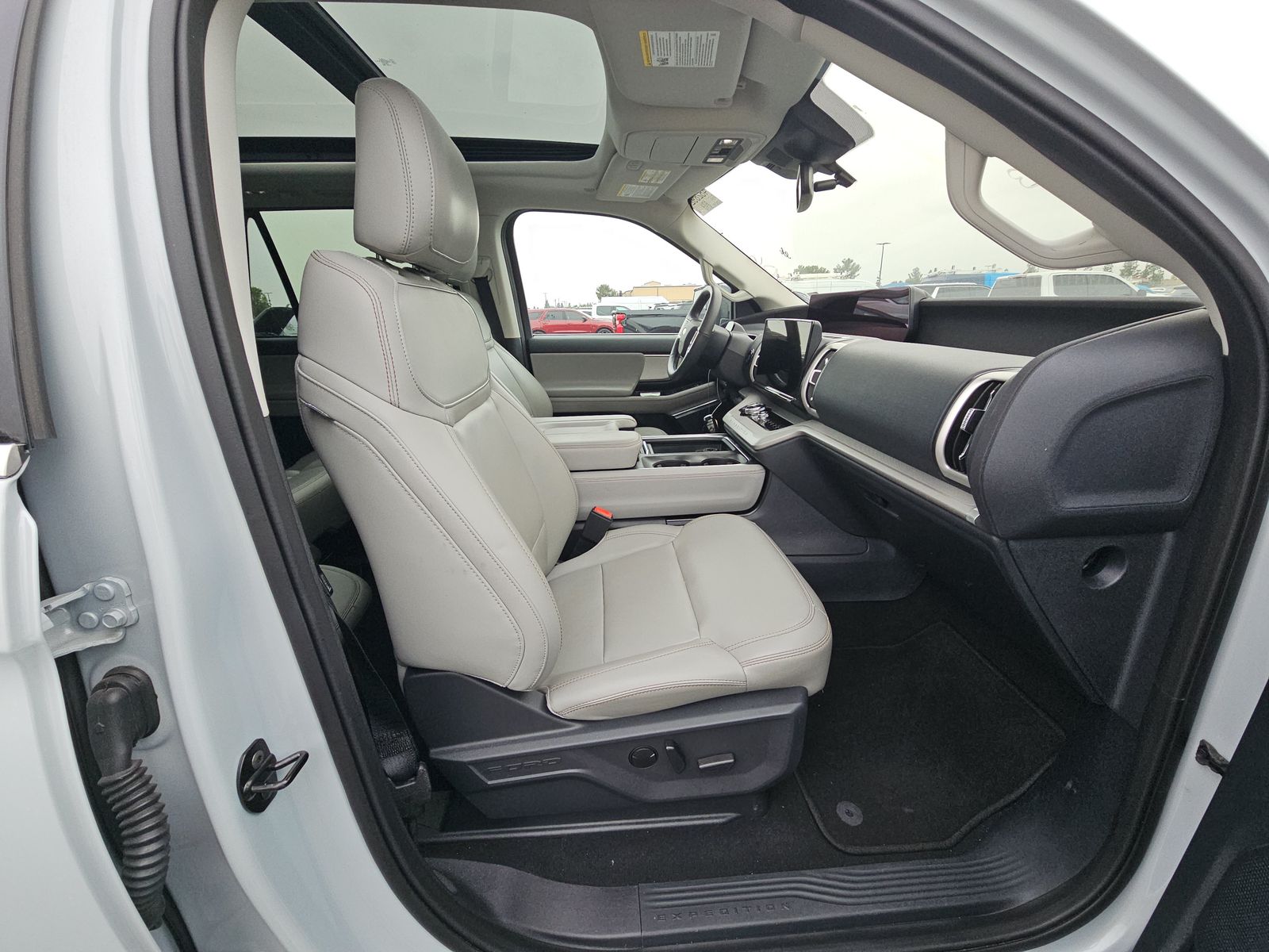 FORD EXPEDITION MAX - 9
