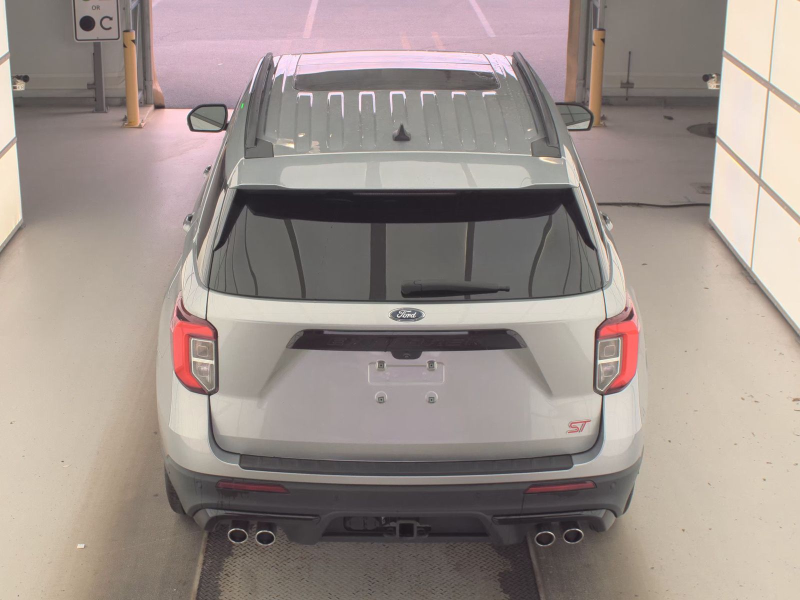 FORD EXPLORER - 7