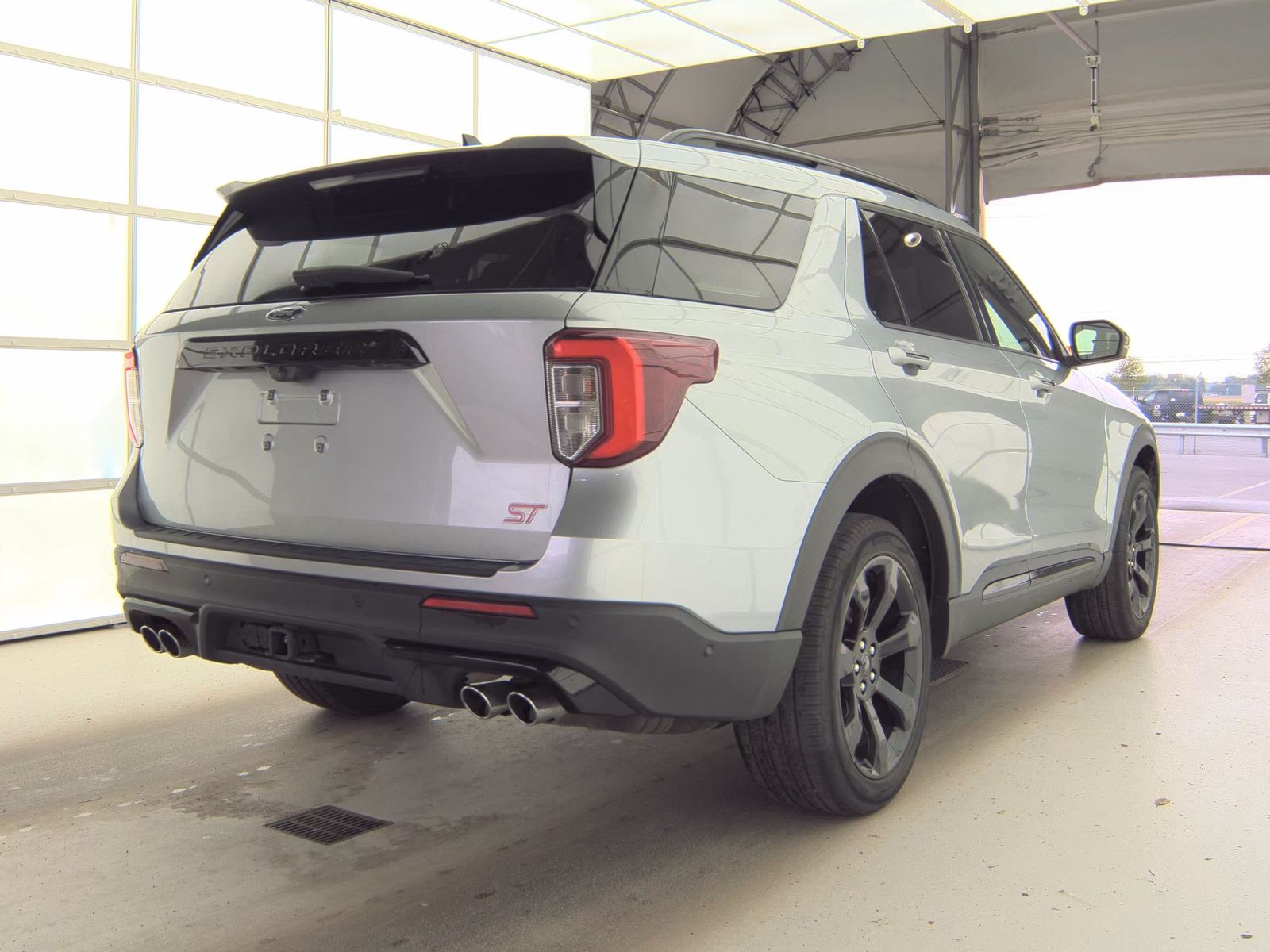FORD EXPLORER - 6