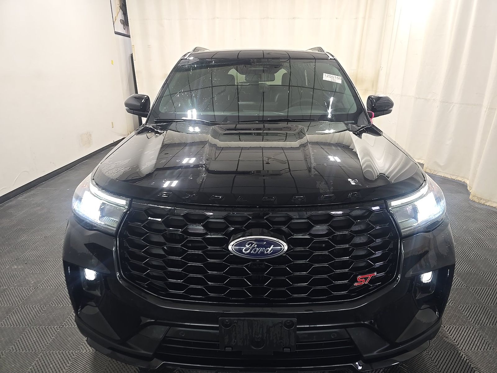 FORD EXPLORER - 3