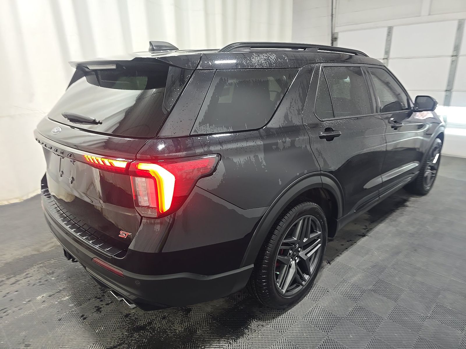 FORD EXPLORER - 5
