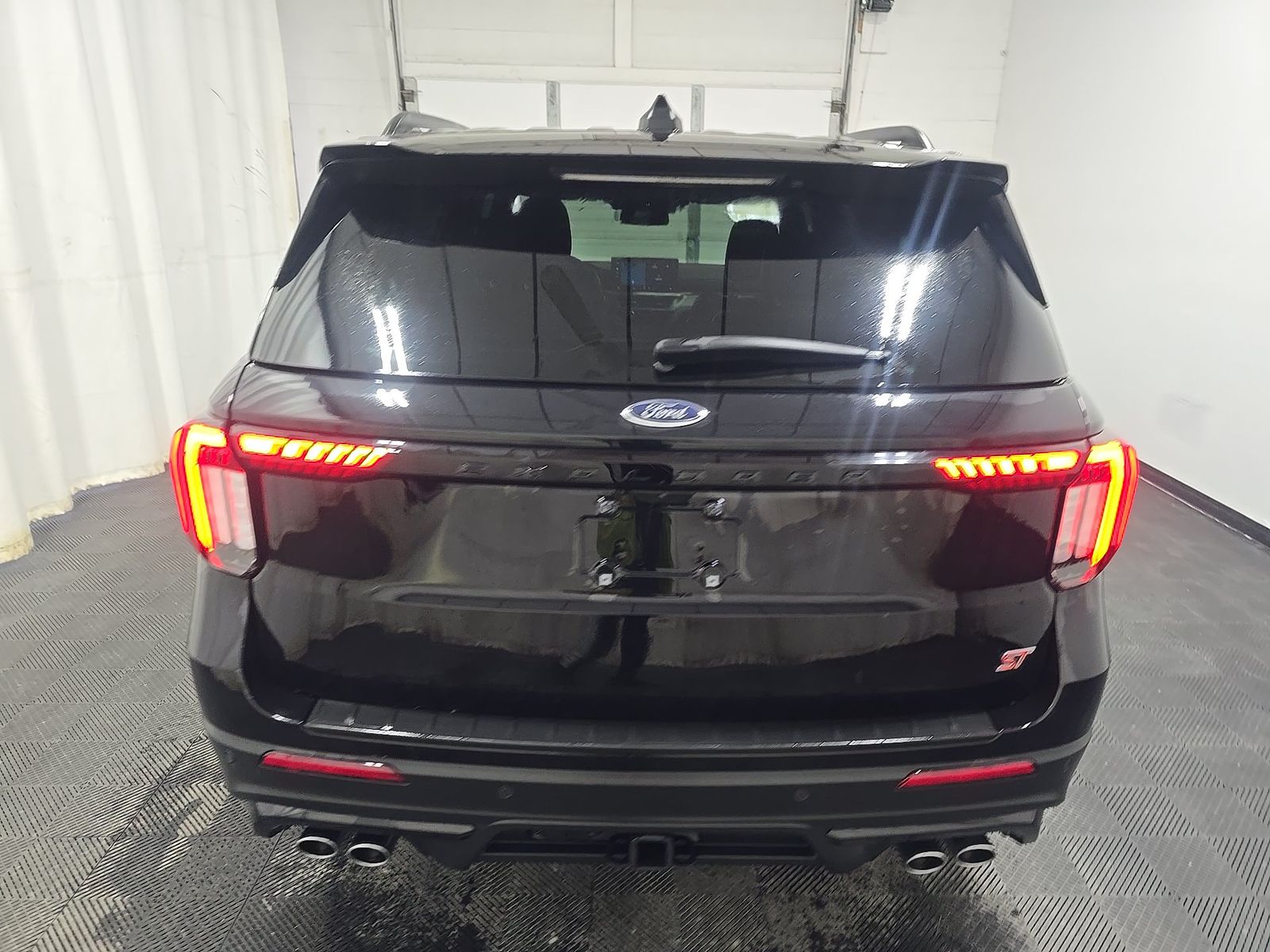 FORD EXPLORER - 6