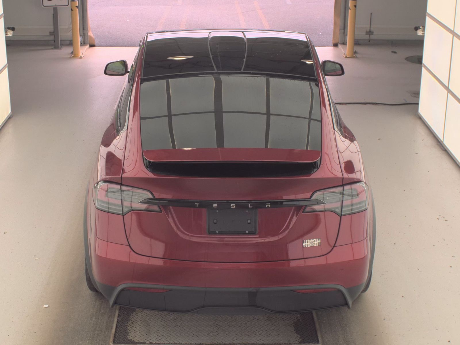 TESLA MODEL X - 7