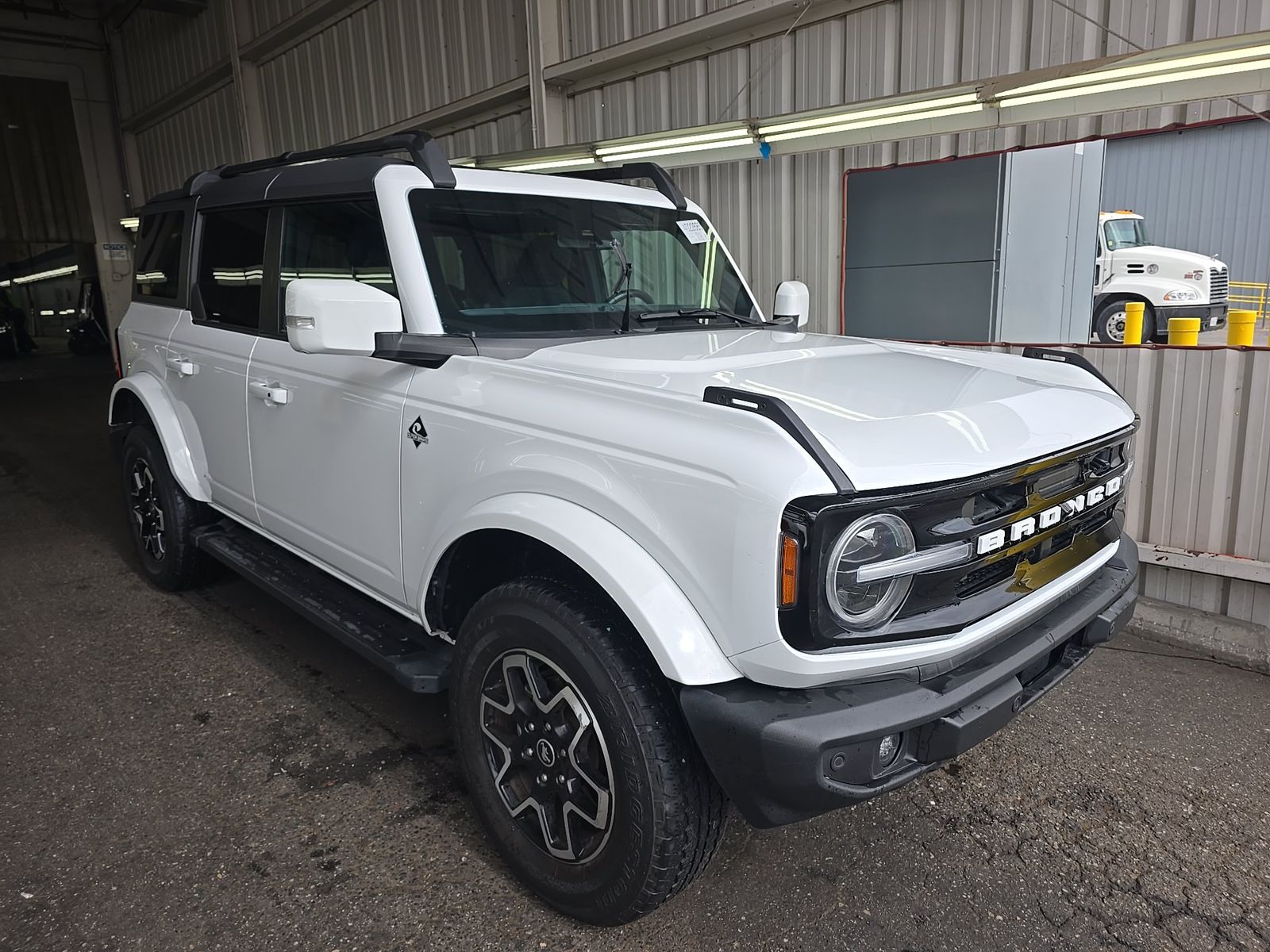 FORD BRONCO - 4