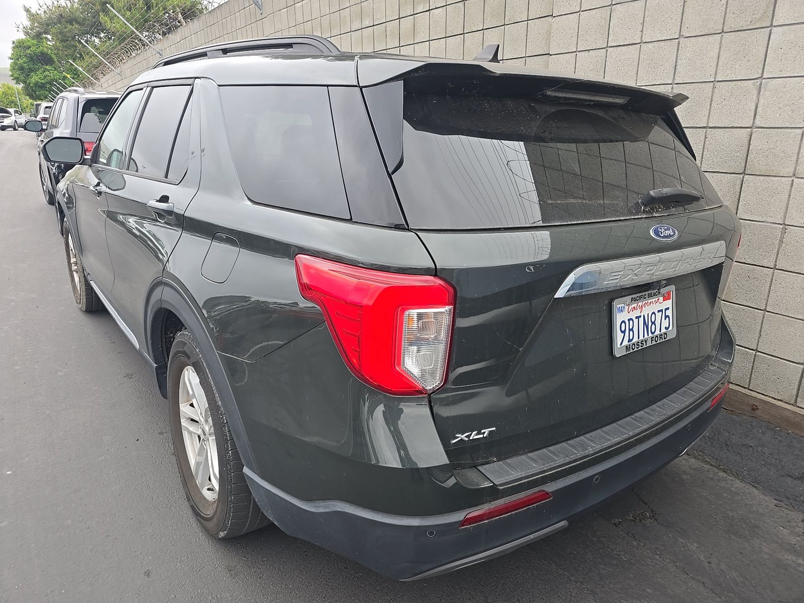 FORD EXPLORER - 7