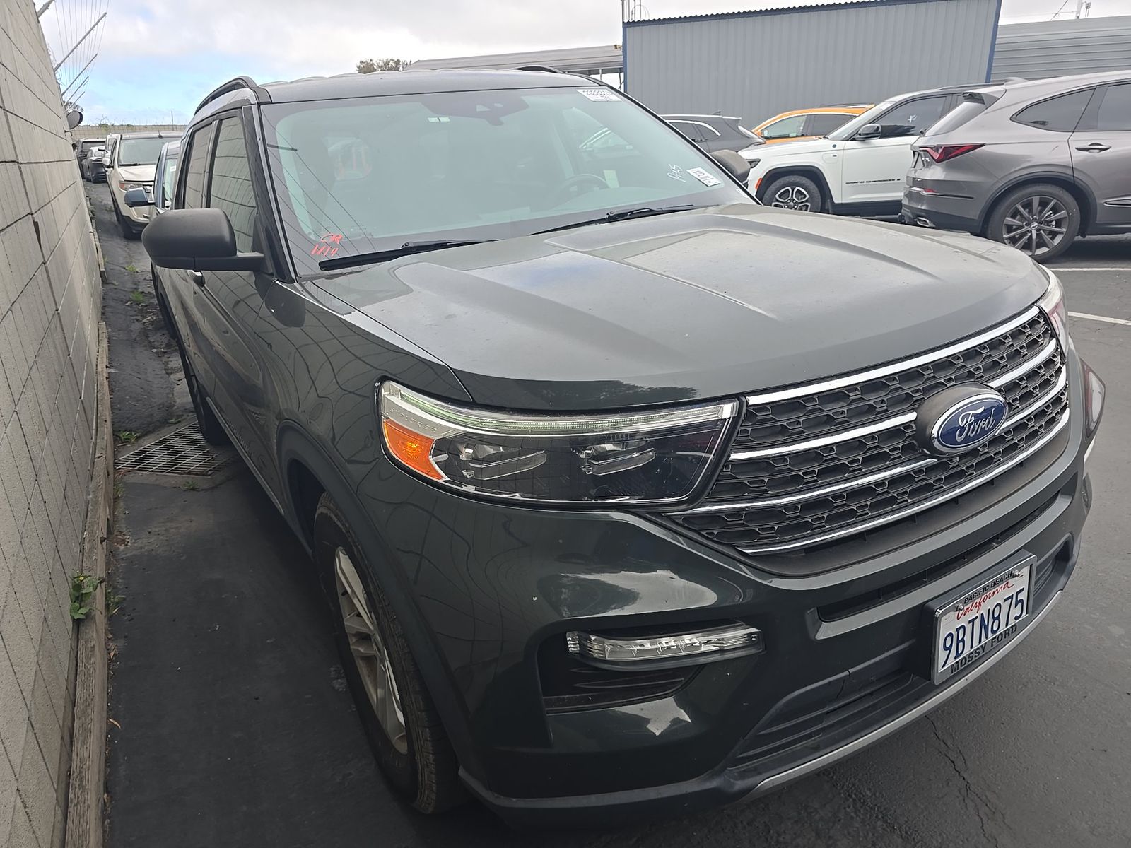 FORD EXPLORER - 4