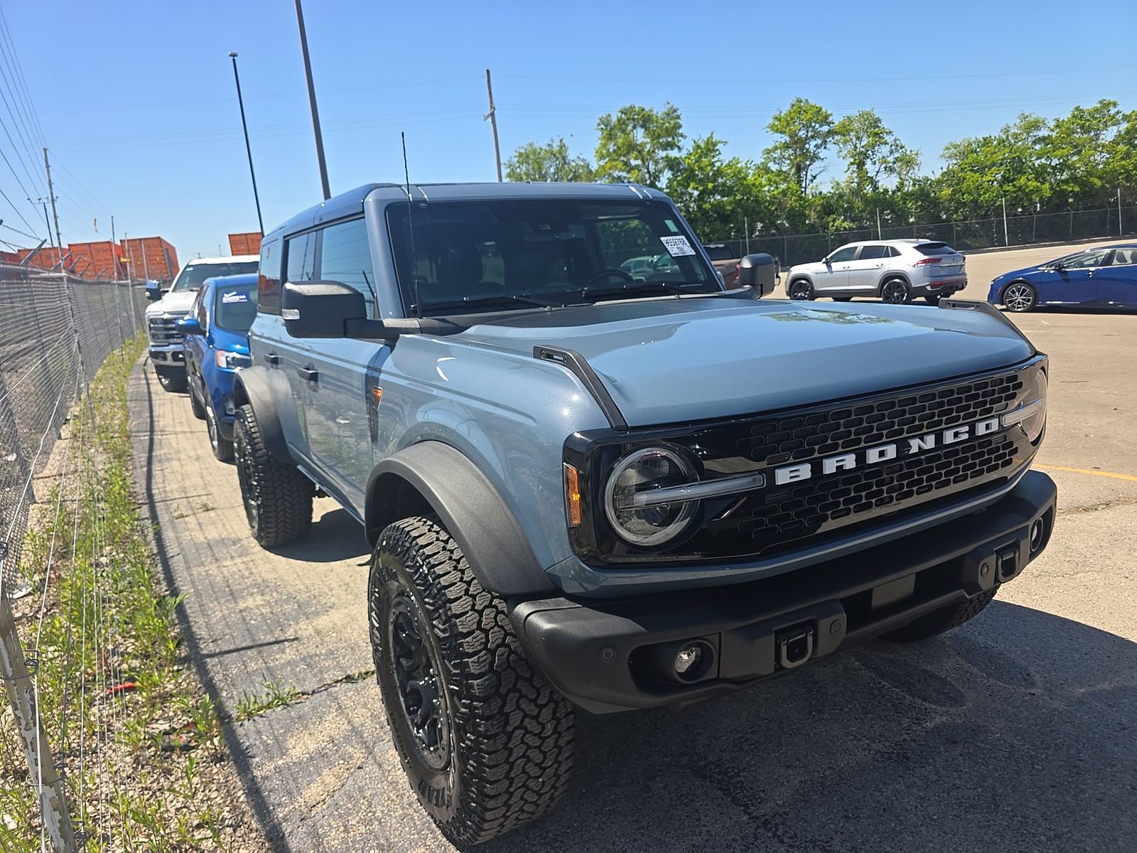 FORD BRONCO - 4