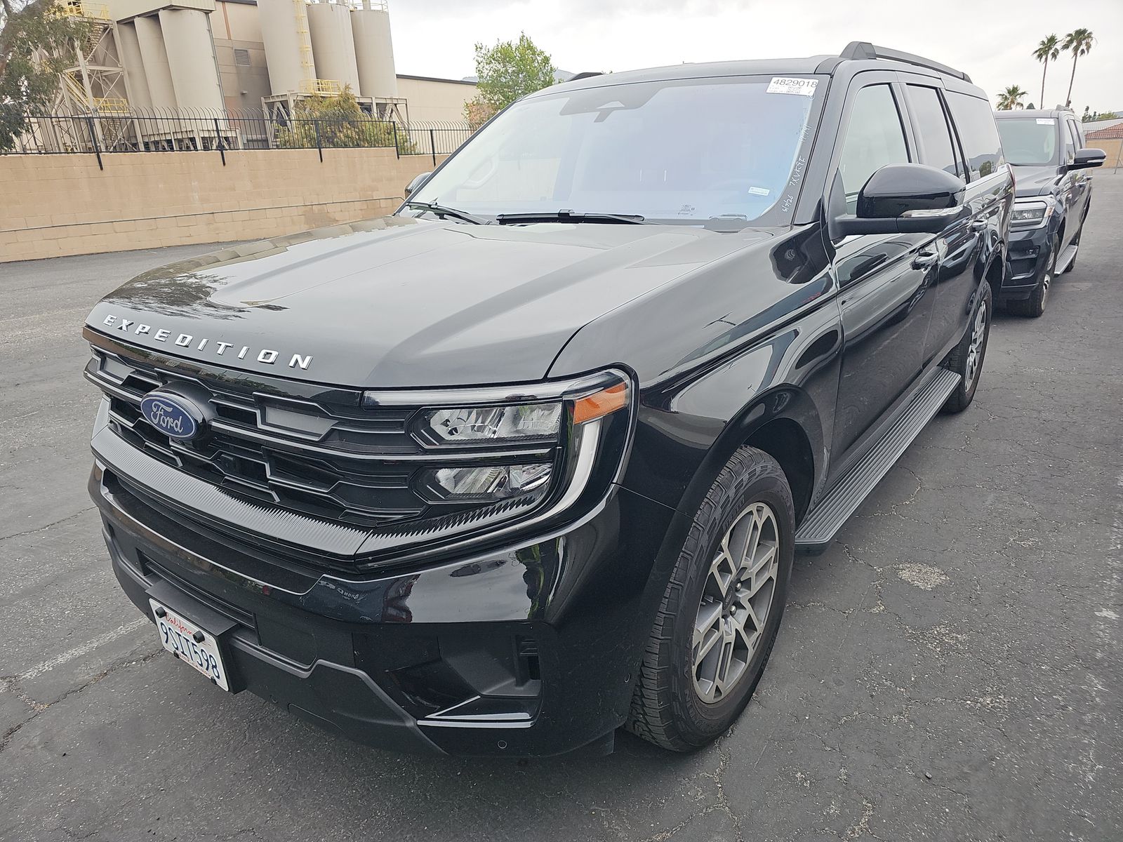 FORD EXPEDITION MAX - 1