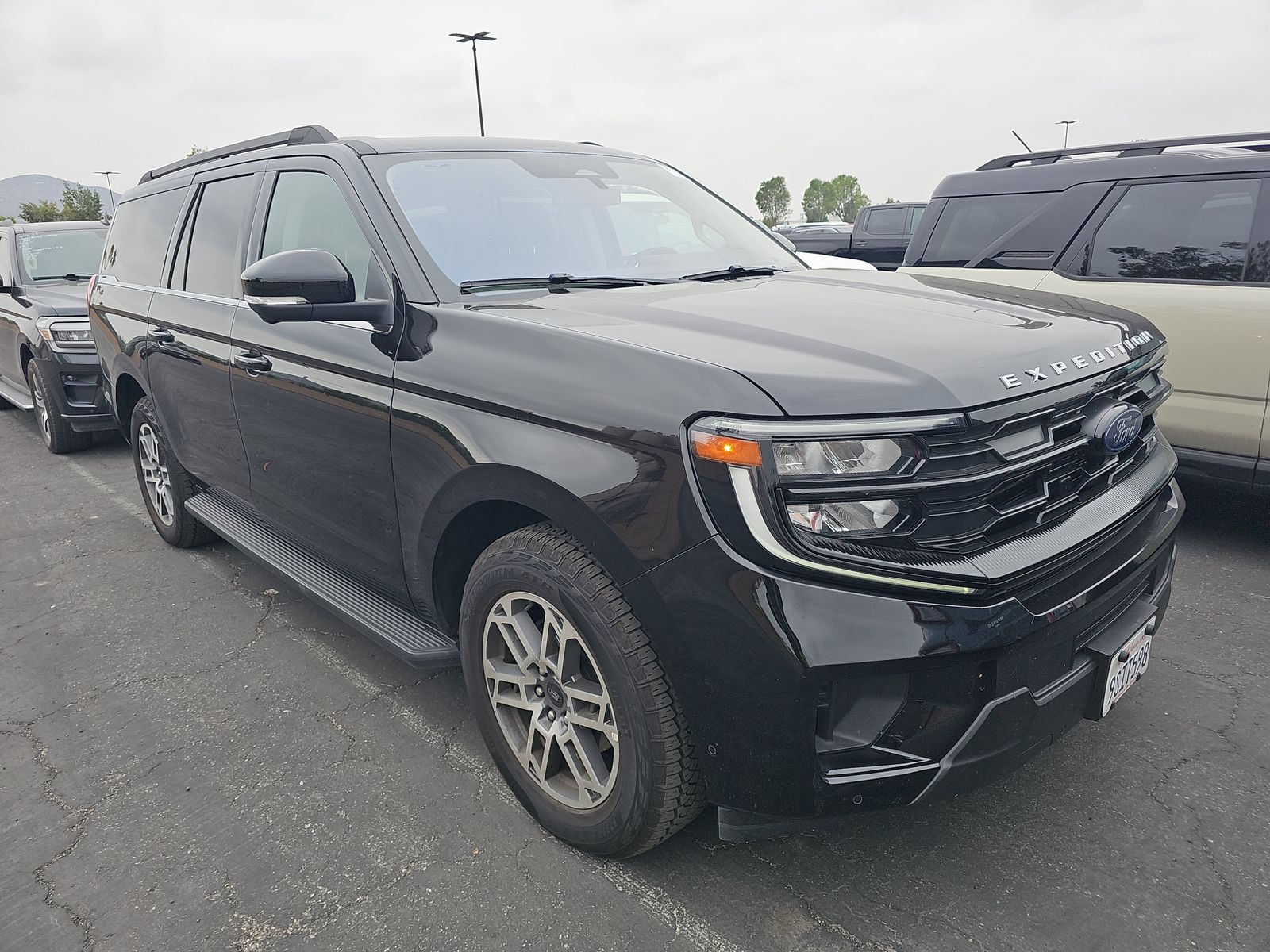 FORD EXPEDITION MAX - 4