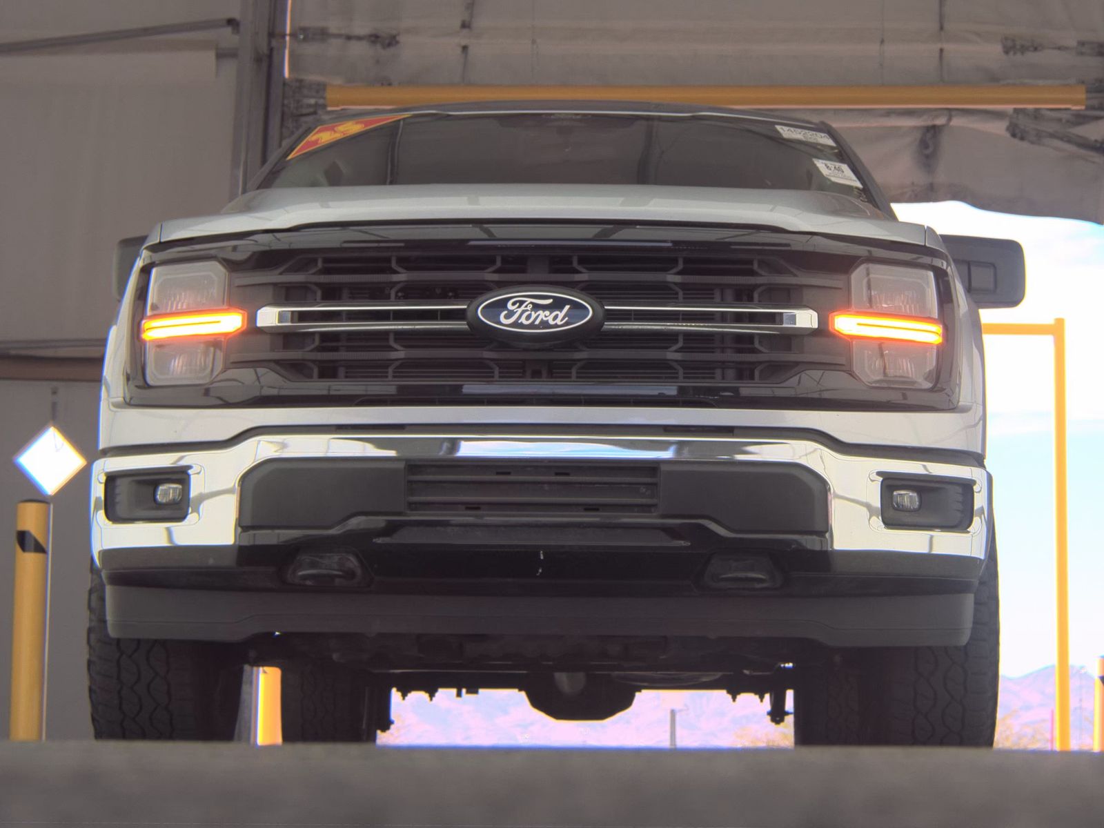 FORD F-150 - 4