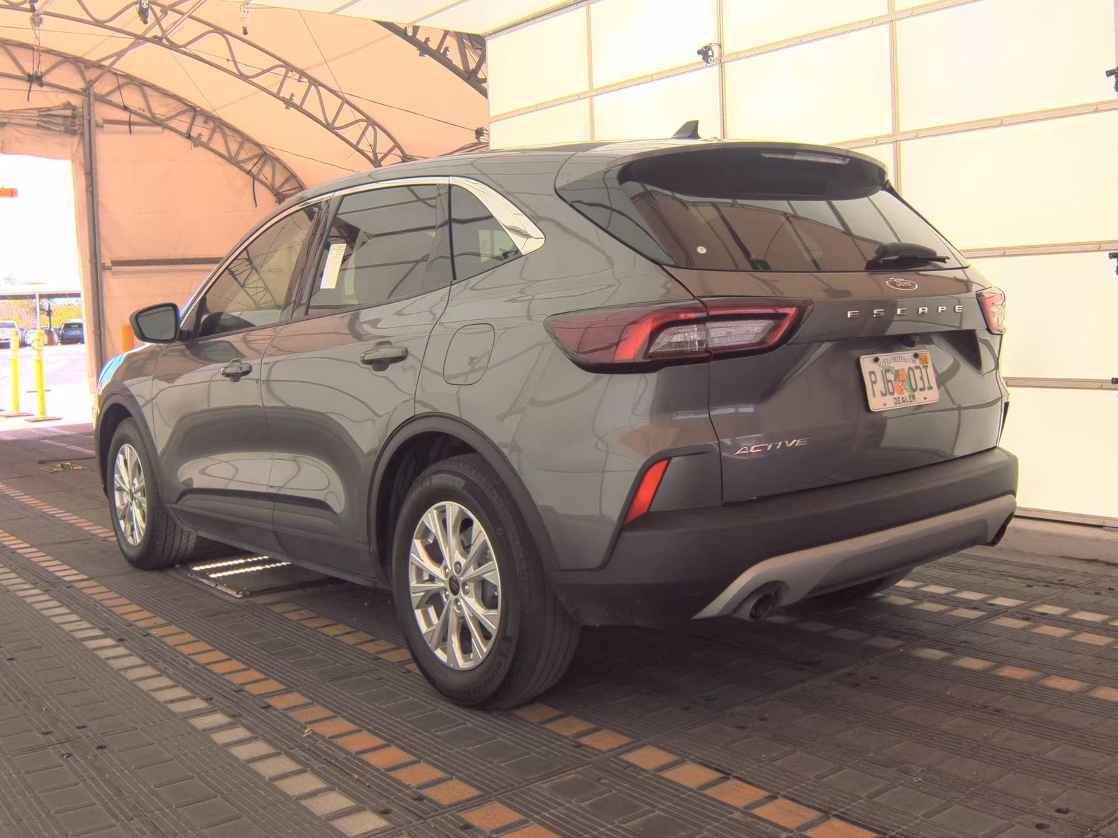 FORD ESCAPE - 9