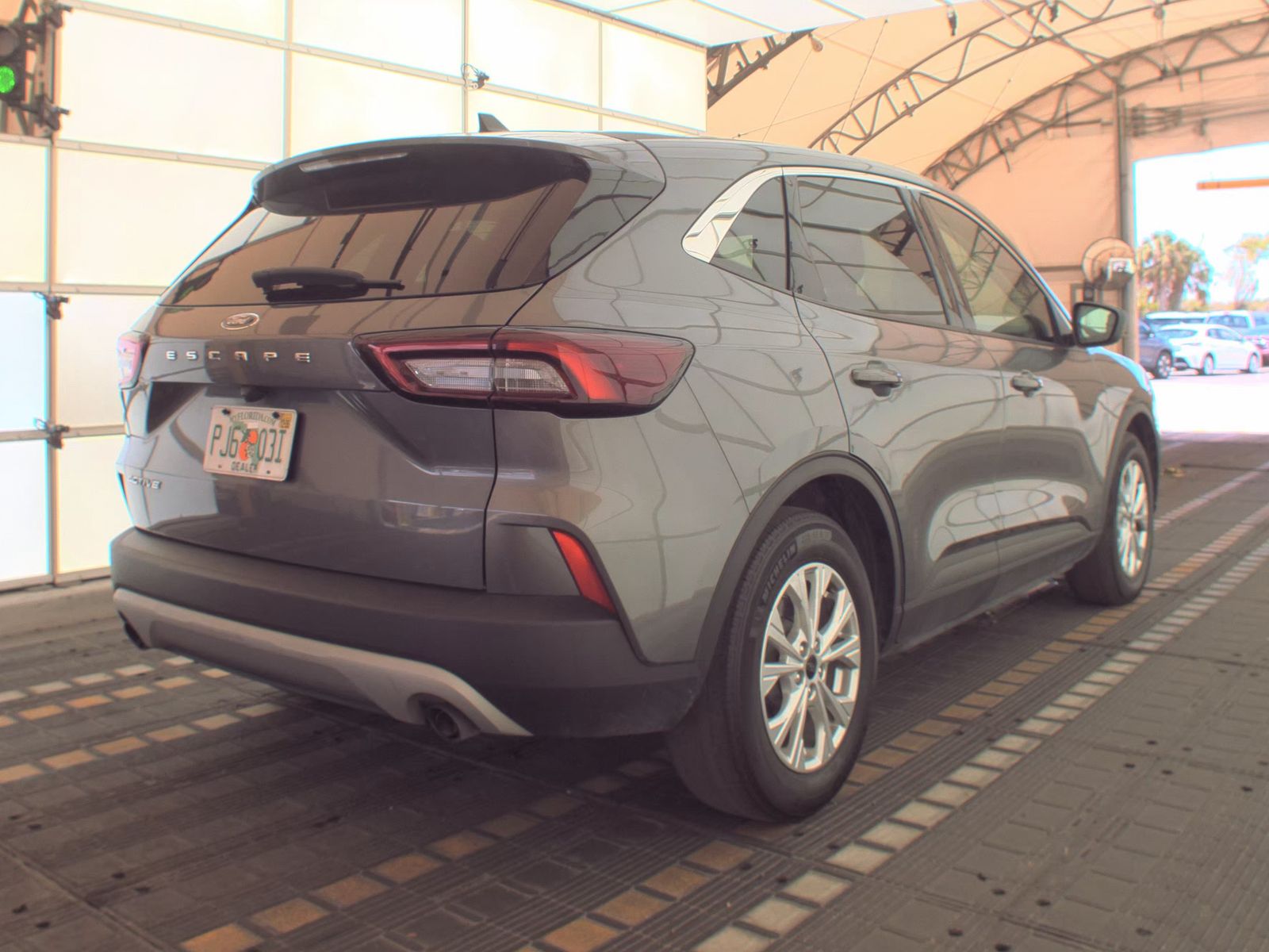 FORD ESCAPE - 6