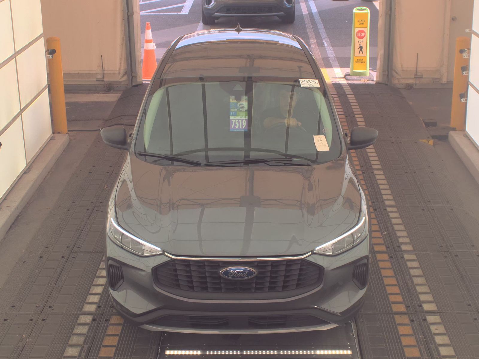 FORD ESCAPE - 3