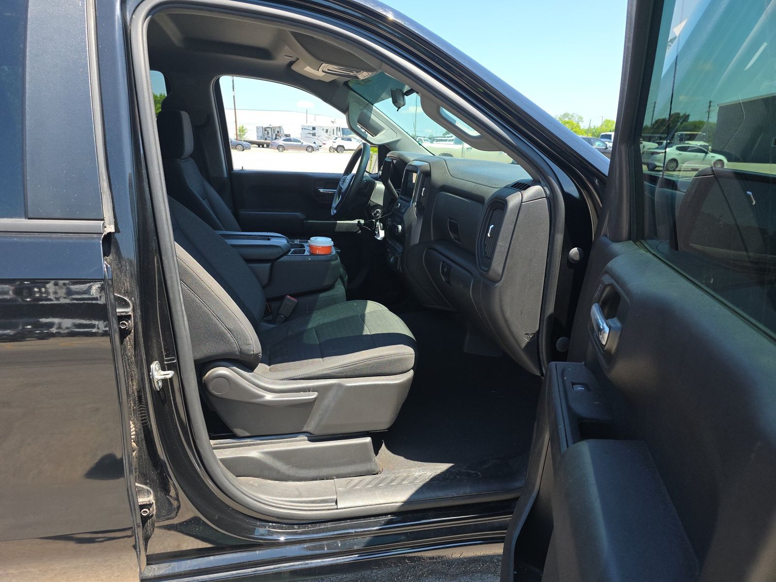 2022 Chevrolet Silverado 1500 Custom AWD
