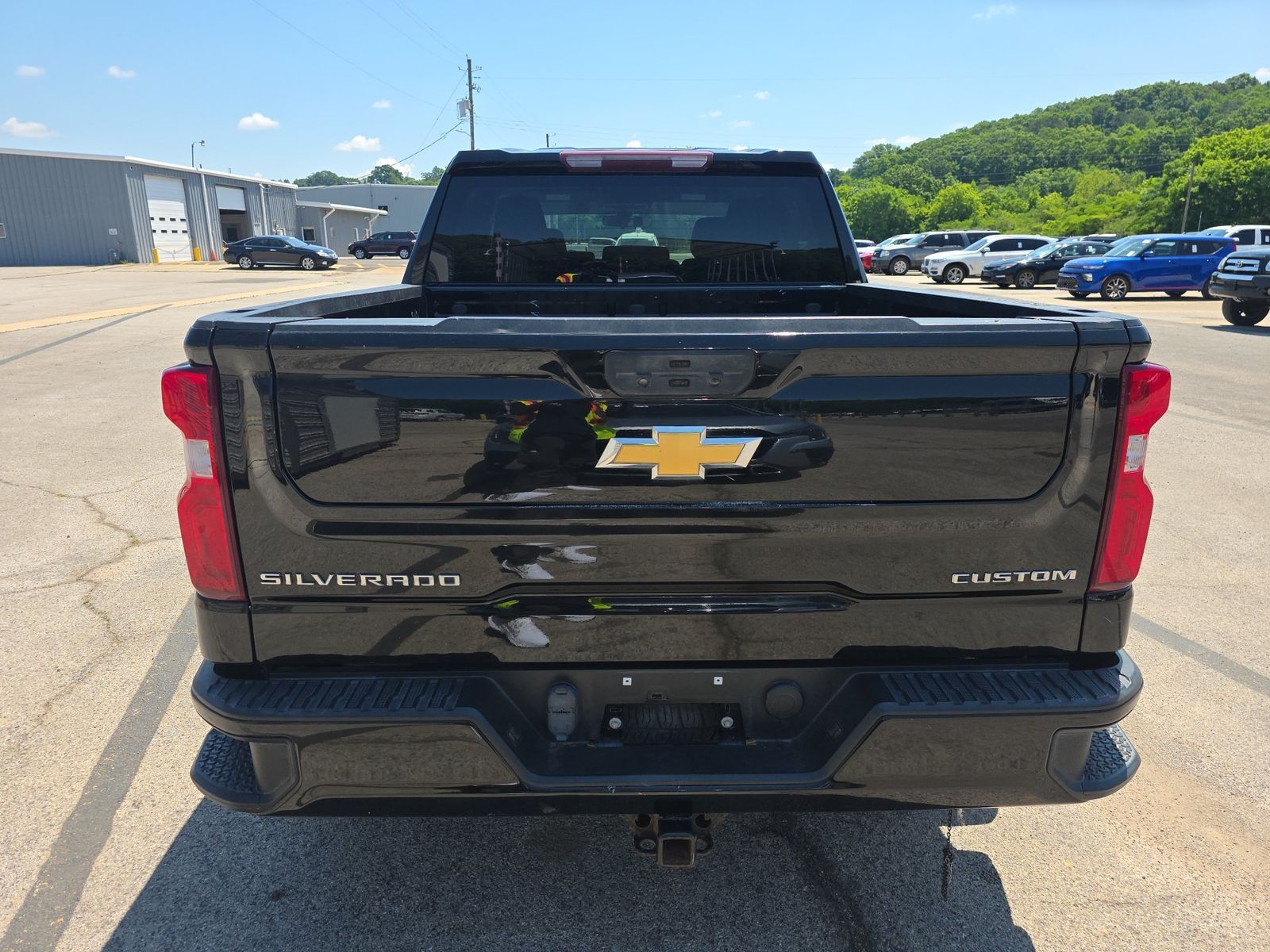 2022 Chevrolet Silverado 1500 Custom AWD