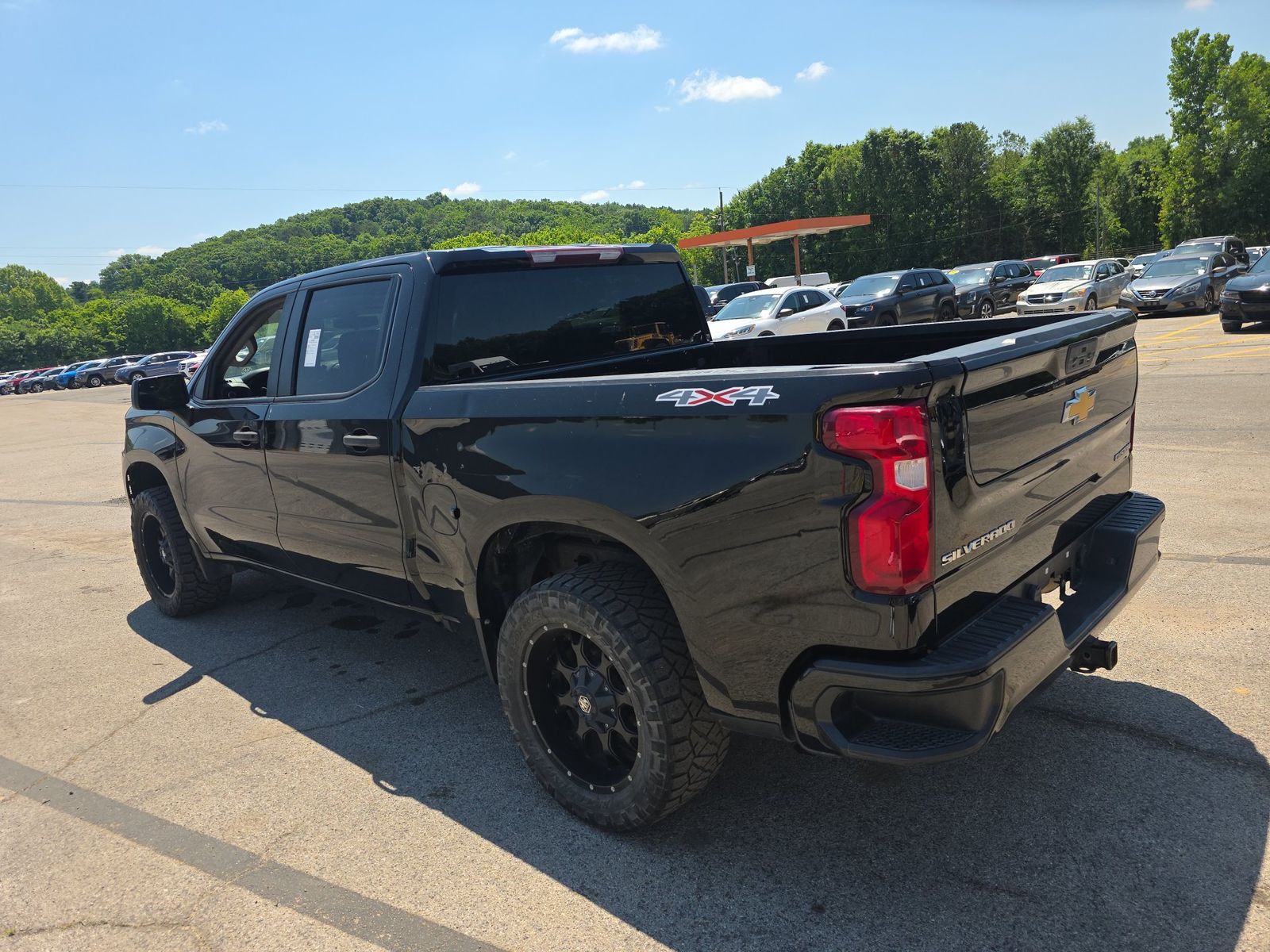 2022 Chevrolet Silverado 1500 Custom AWD