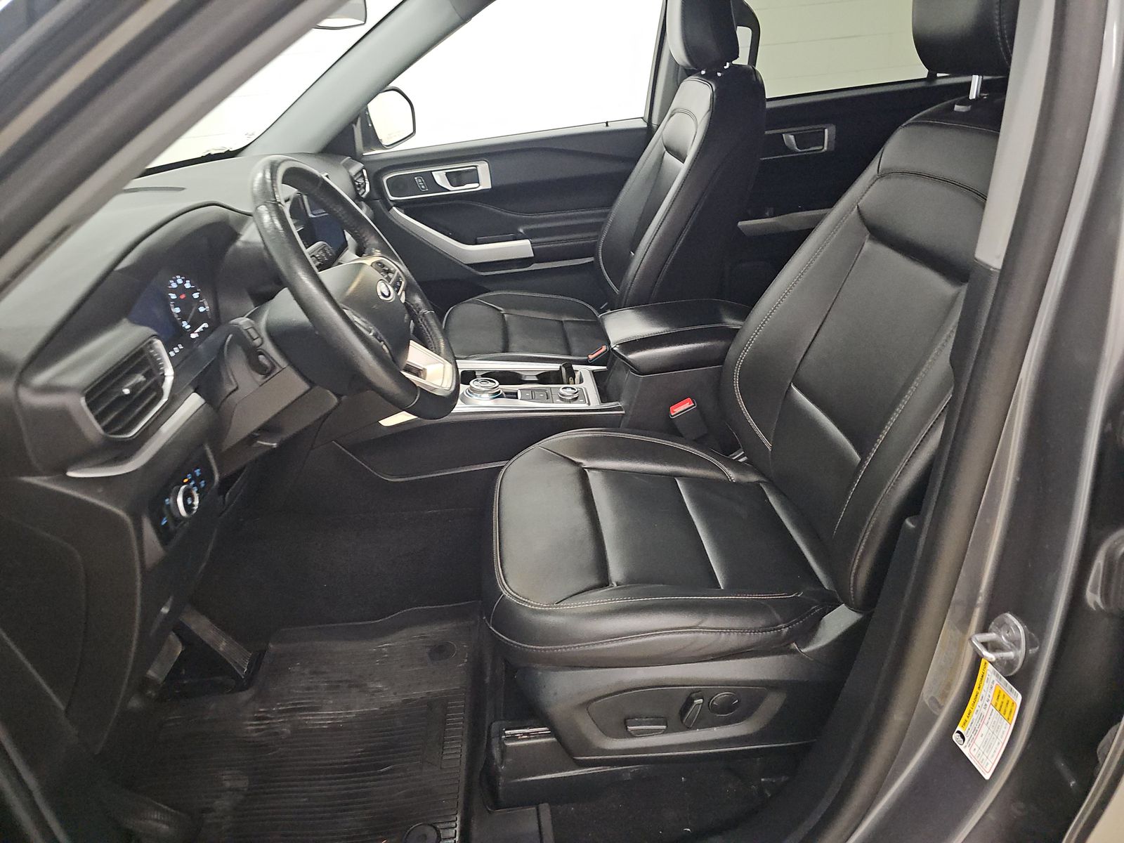 FORD EXPLORER - 8