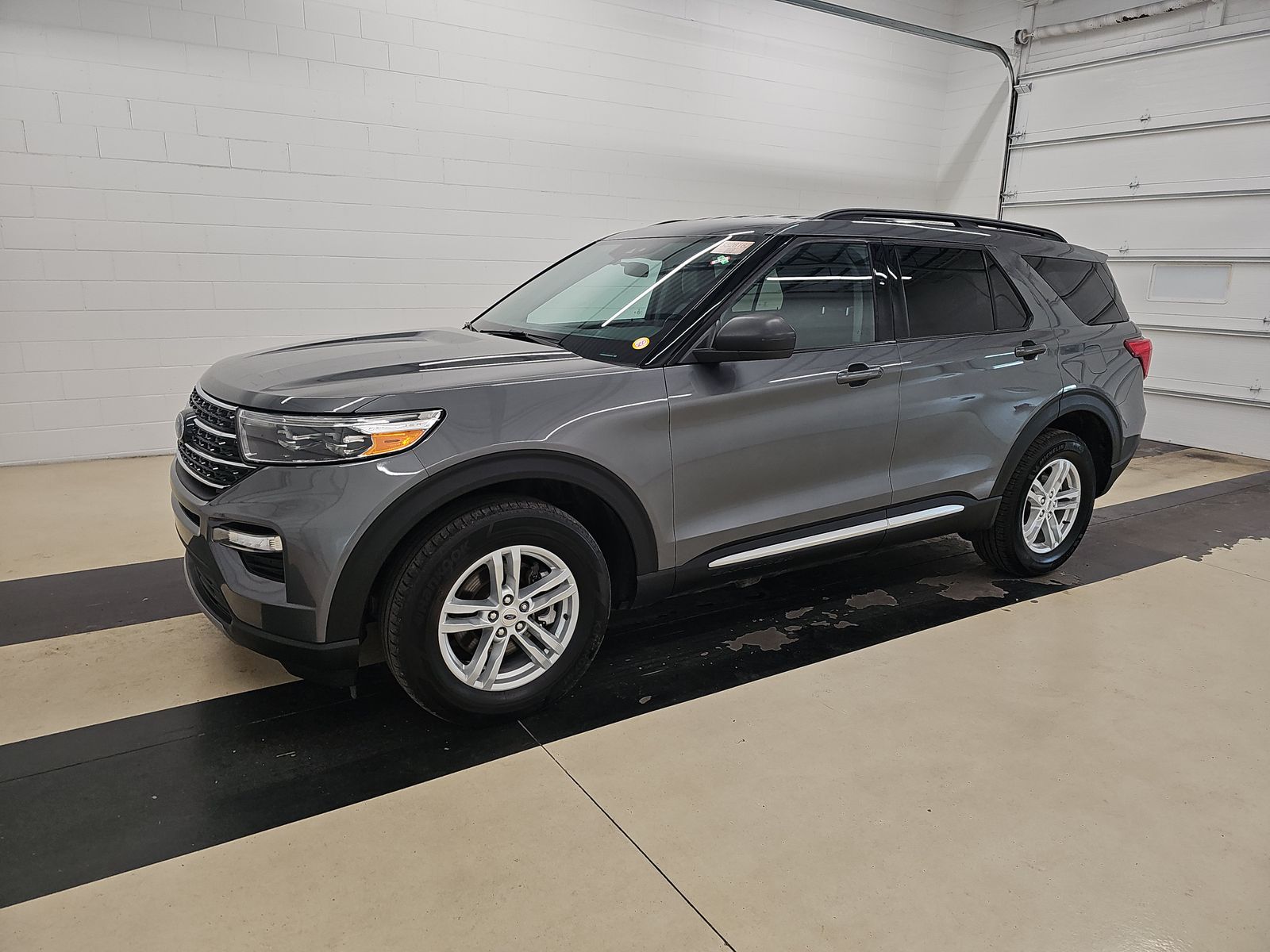 FORD EXPLORER - 1