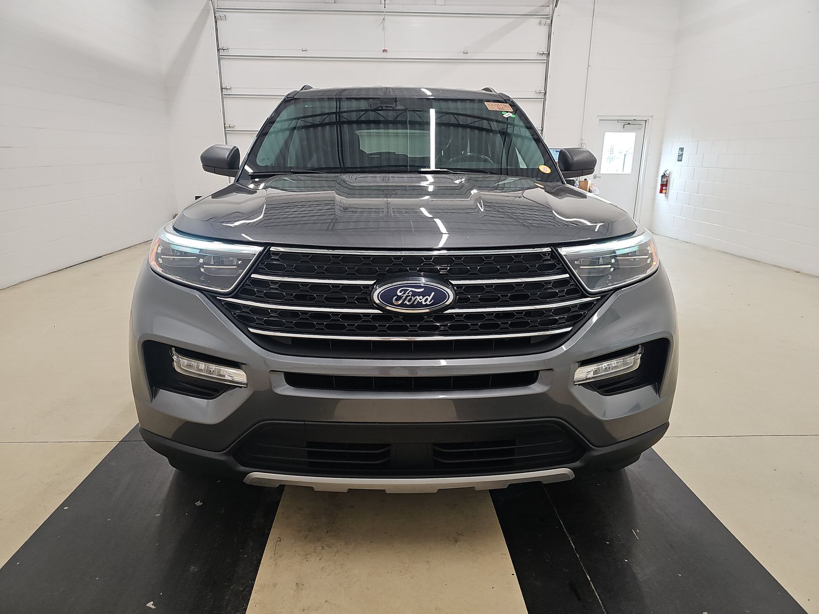 FORD EXPLORER - 3