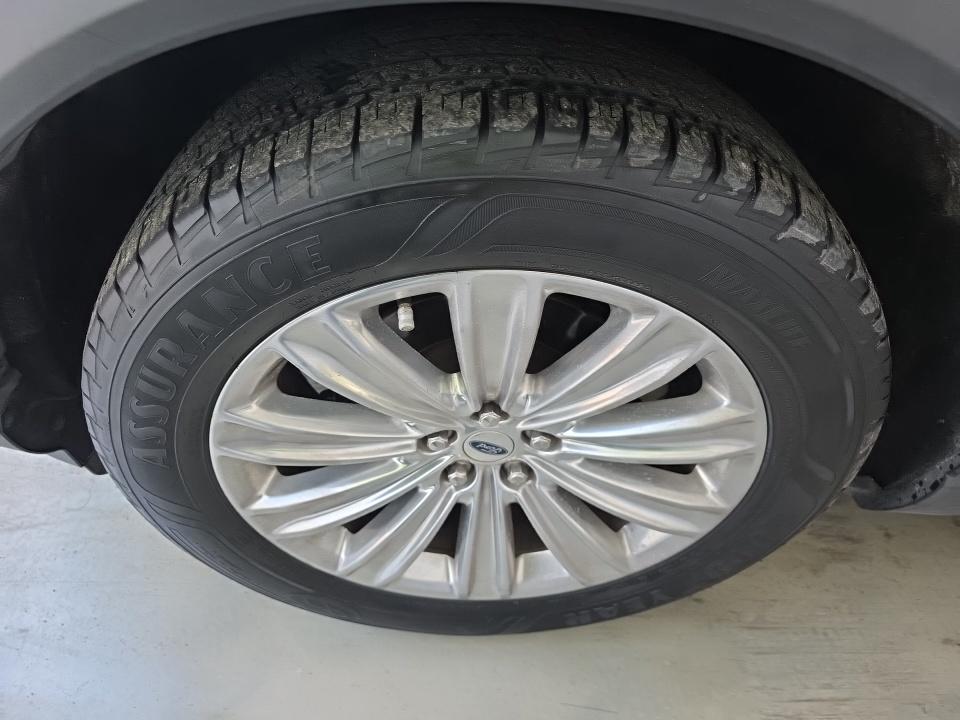 FORD EXPLORER - 9