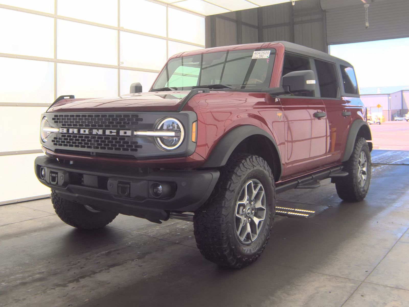 FORD BRONCO - 1
