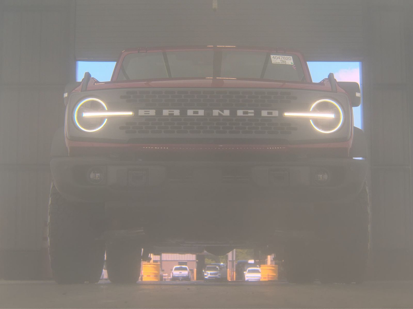 FORD BRONCO - 4