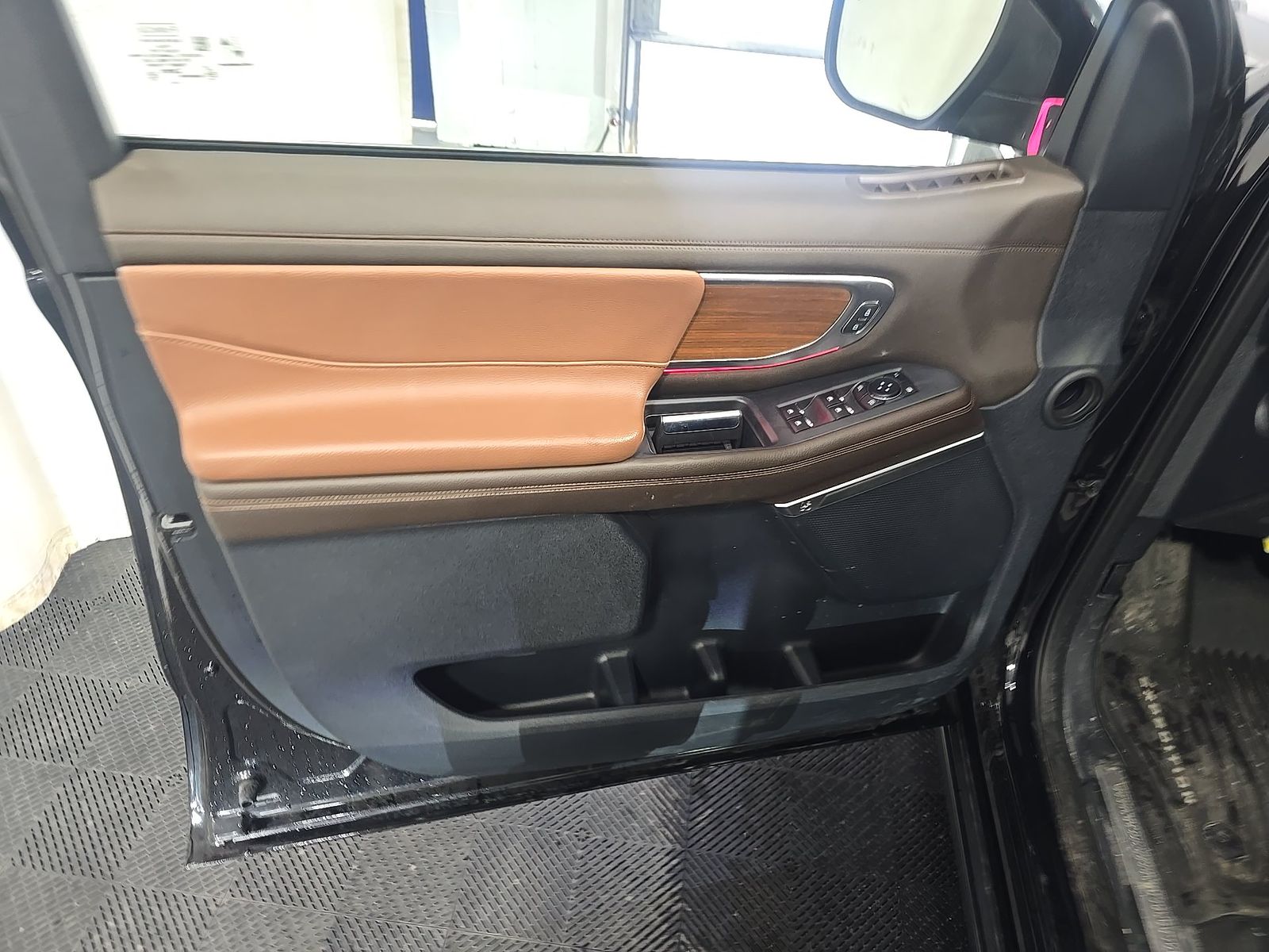 FORD EXPEDITION MAX - 10