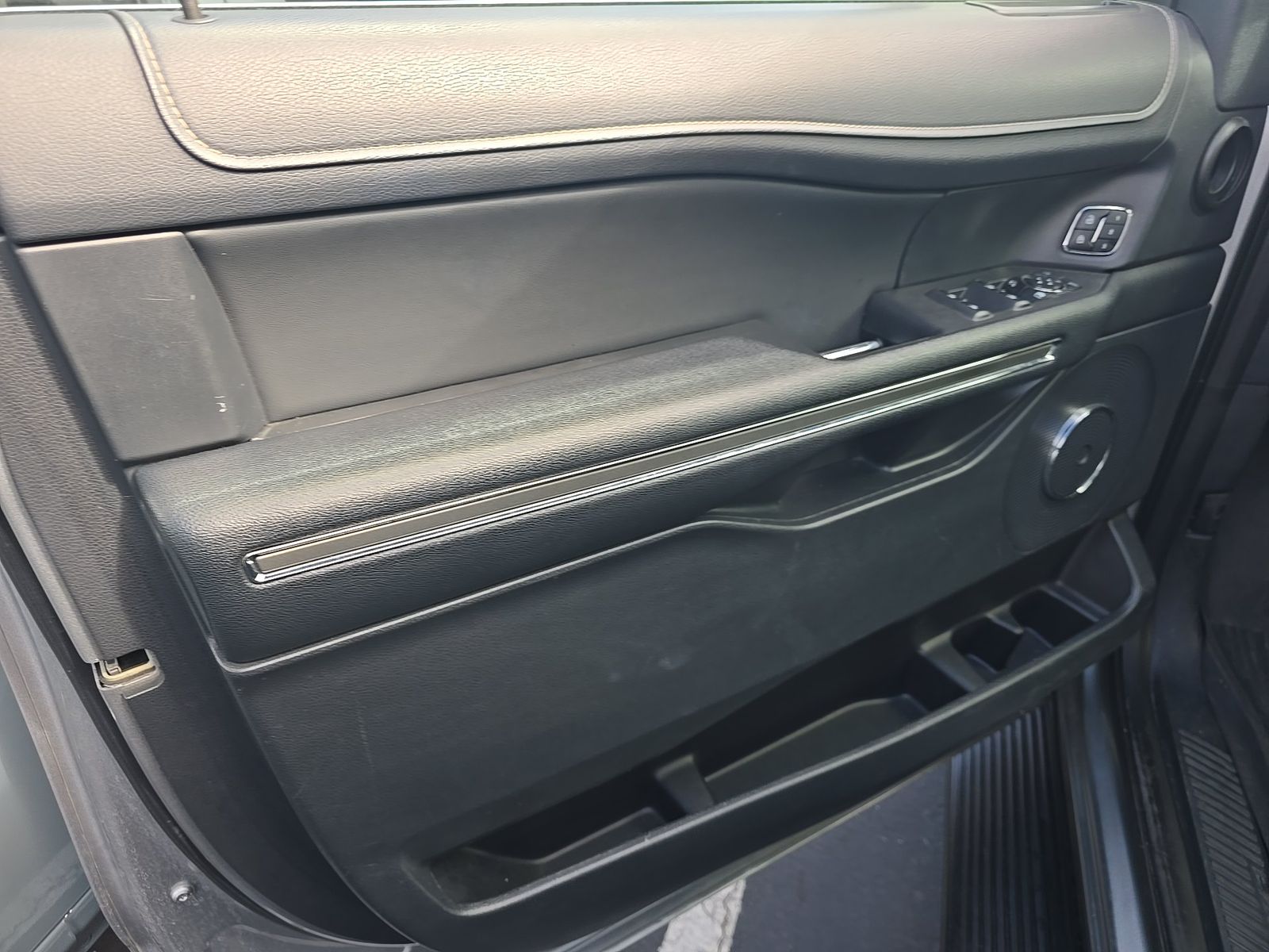 FORD EXPEDITION MAX - 10