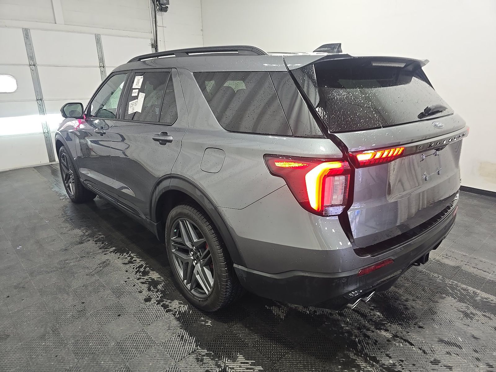 FORD EXPLORER - 7