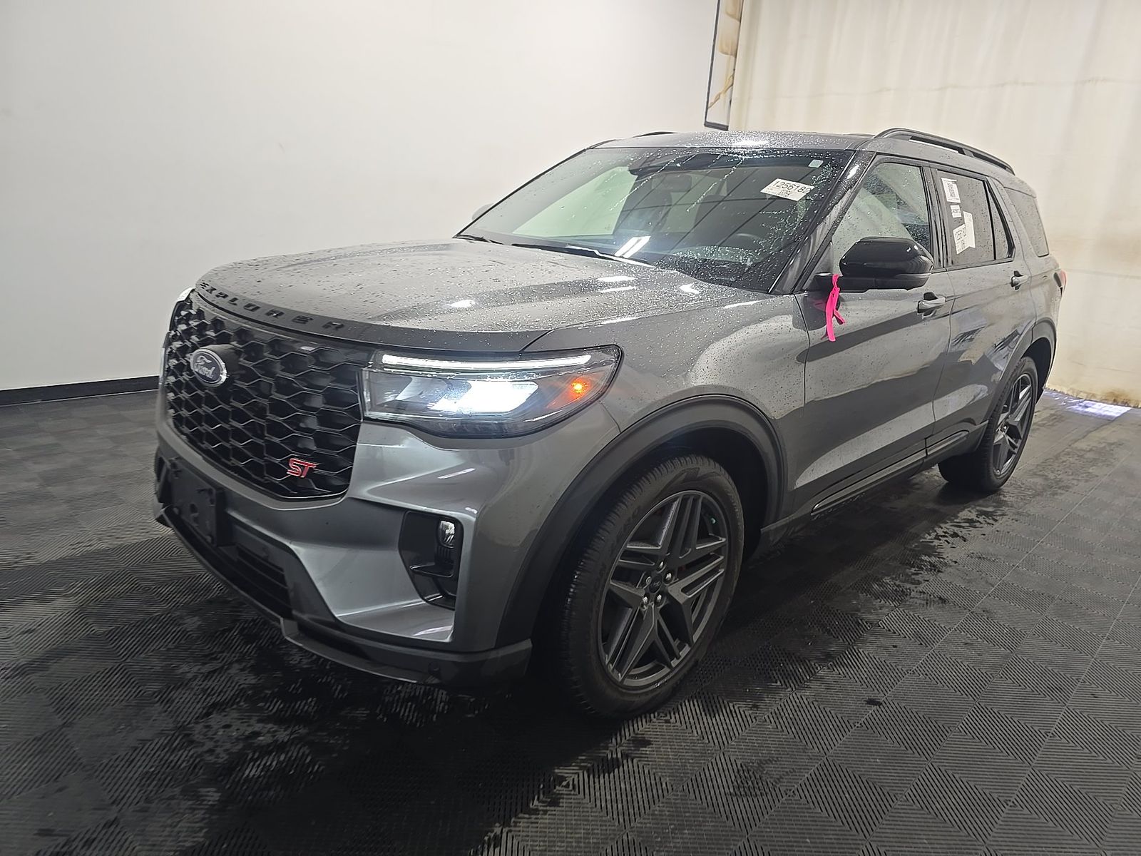 FORD EXPLORER - 1