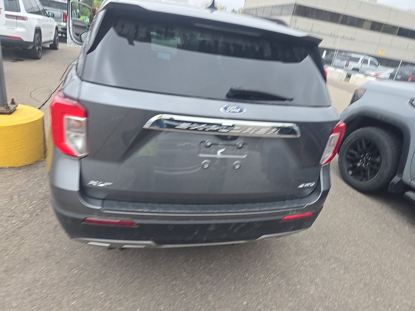 FORD EXPLORER - 6