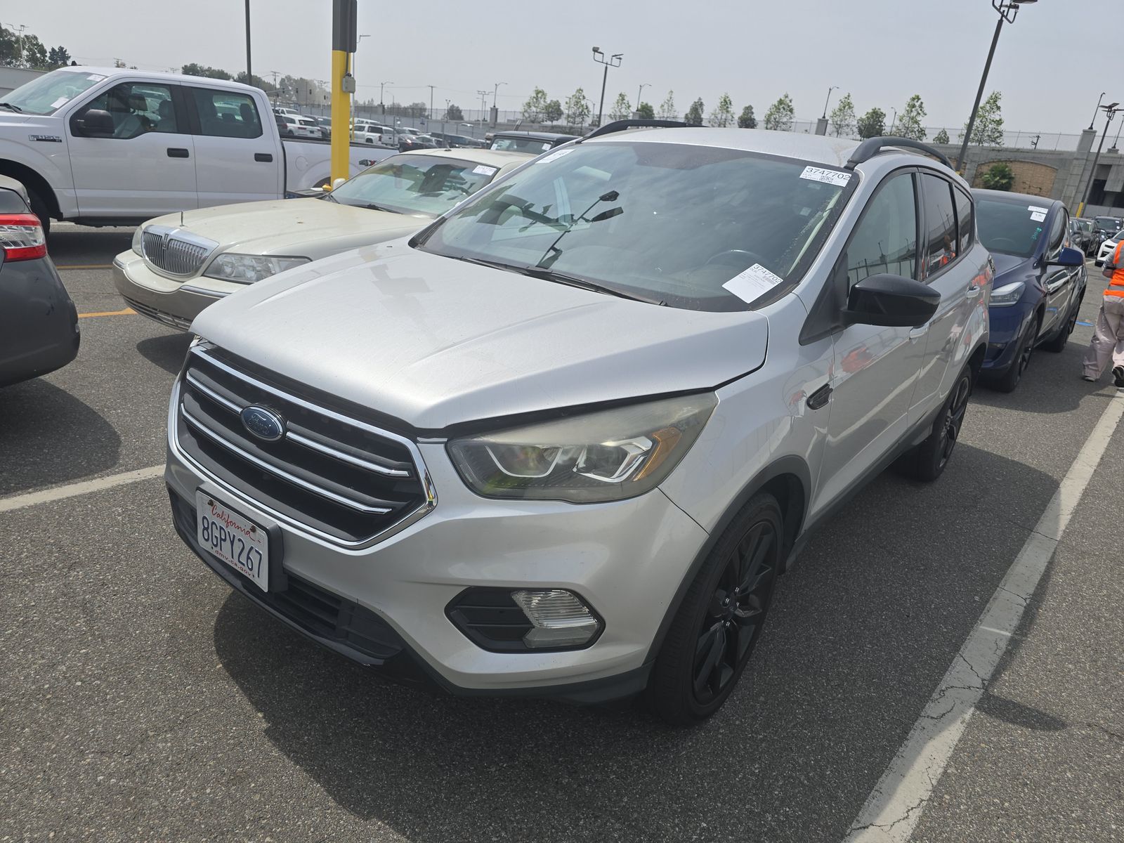 FORD ESCAPE - 1
