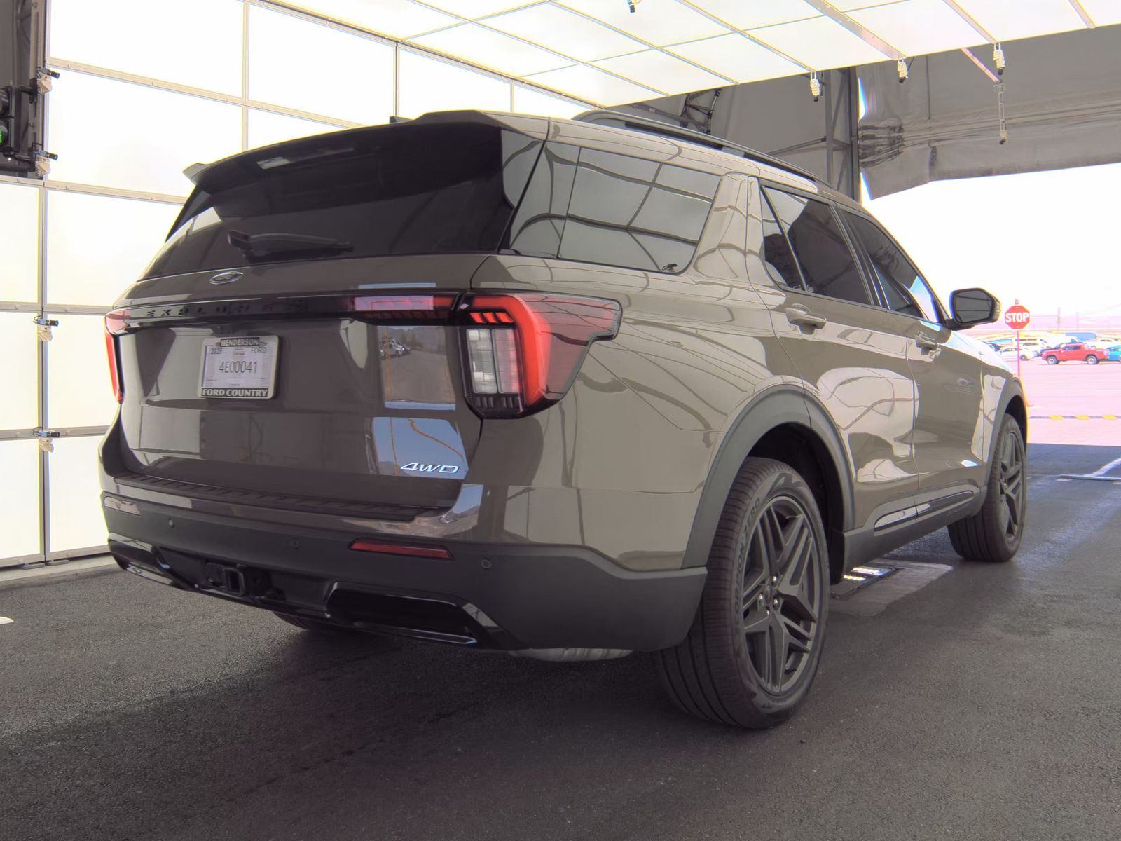 FORD EXPLORER - 6