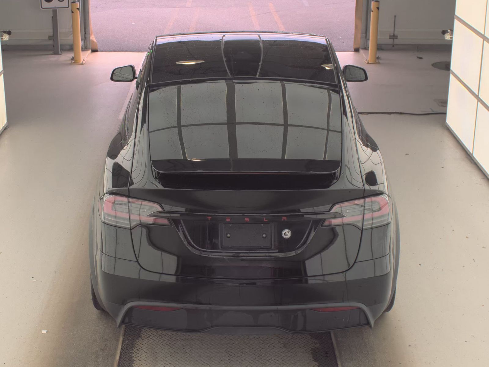 TESLA MODEL X - 7