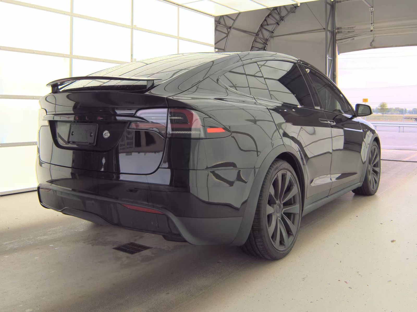 TESLA MODEL X - 6