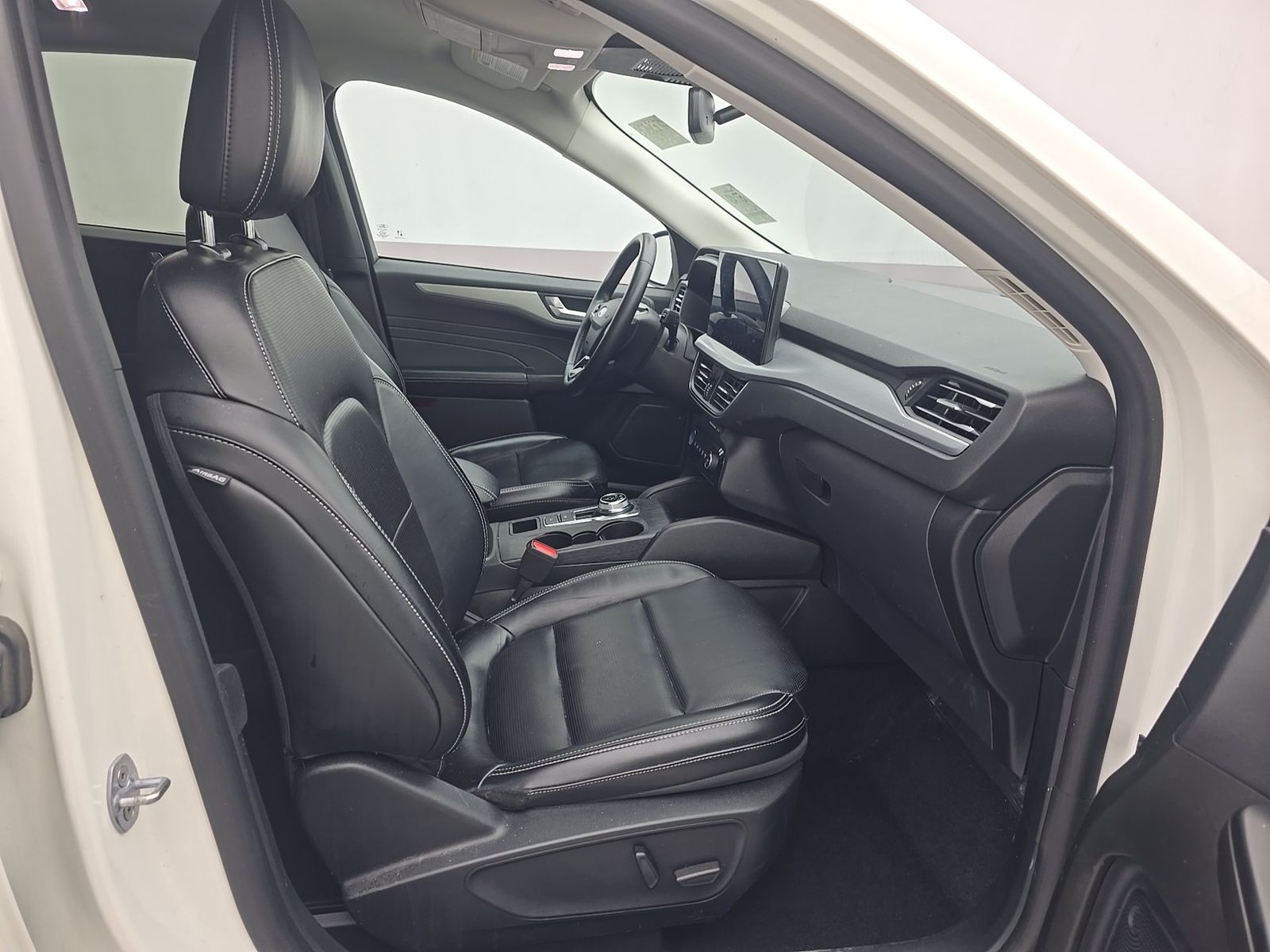 FORD ESCAPE - 9