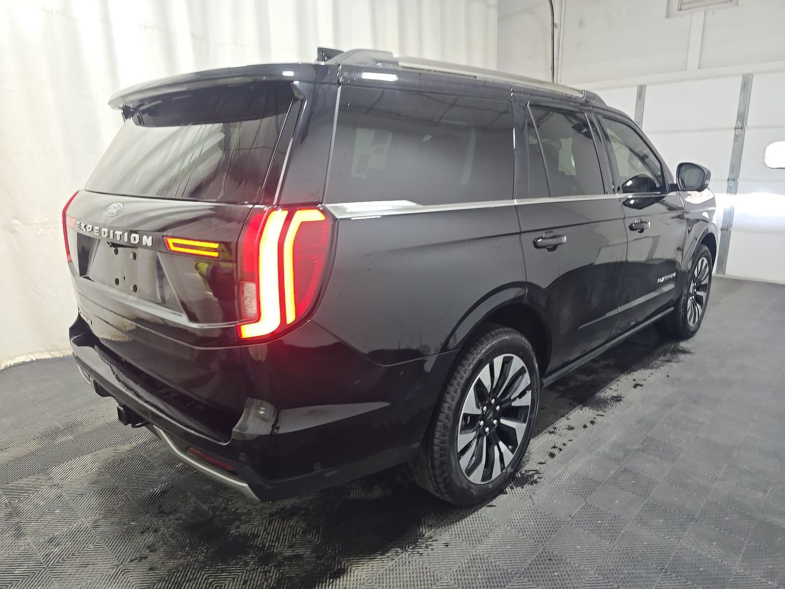 FORD EXPEDITION - 5