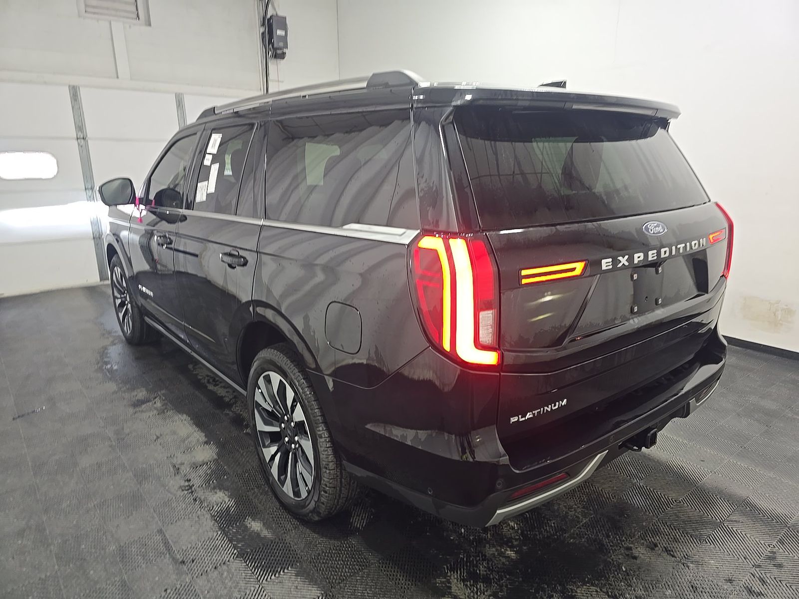 FORD EXPEDITION - 7