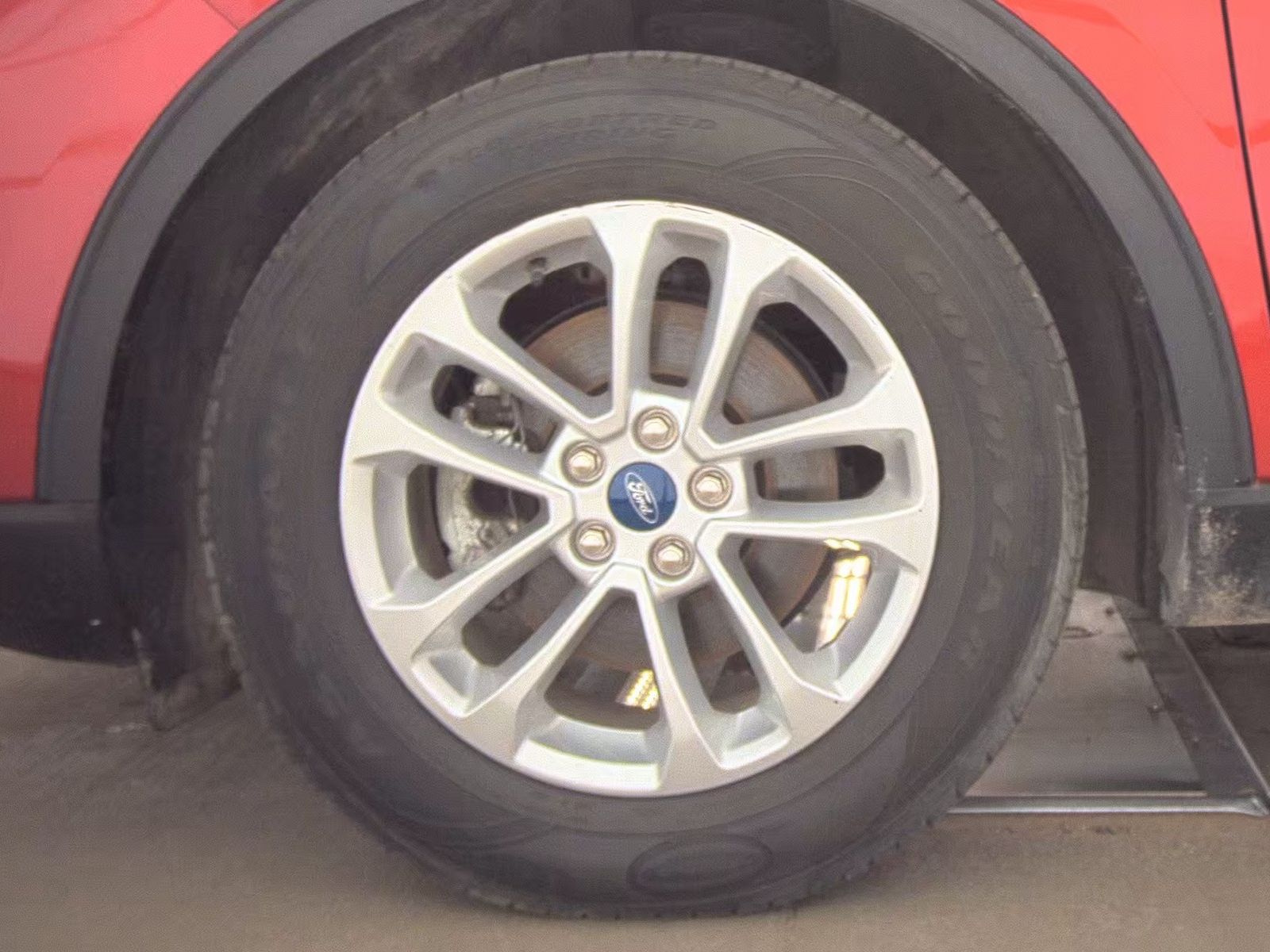 FORD ESCAPE - 10