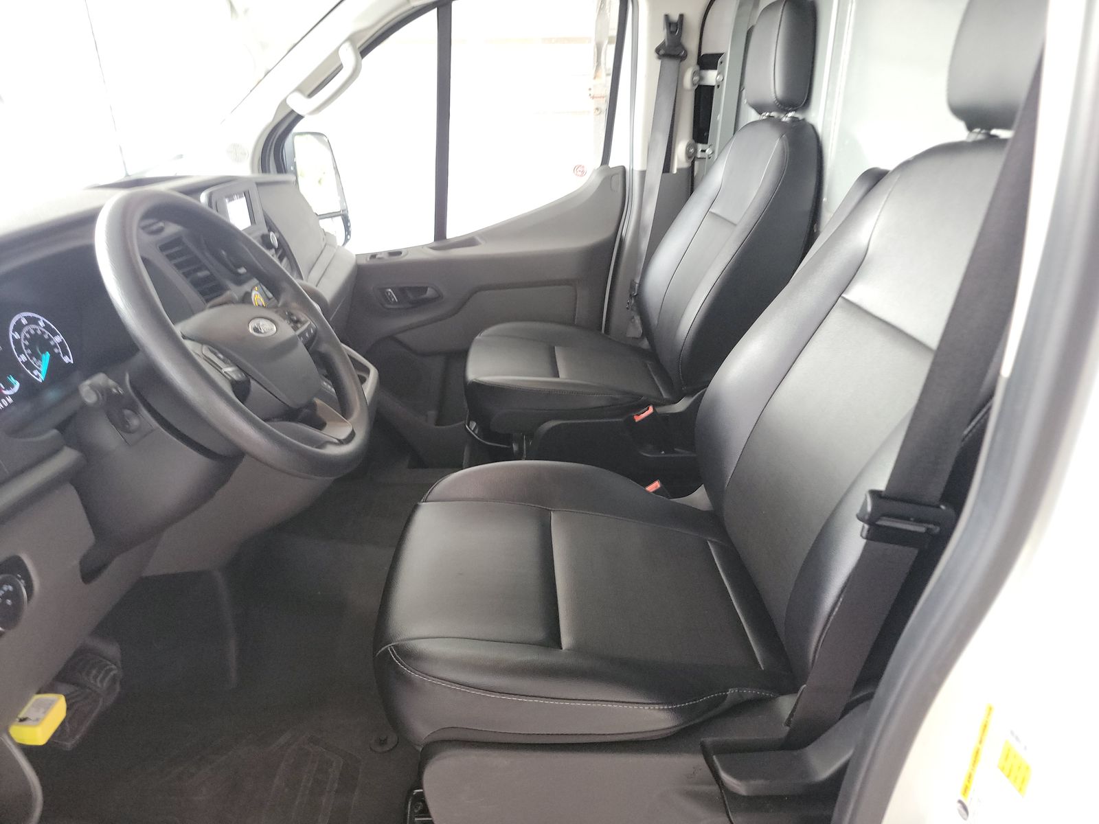 FORD TRANSIT 250 - 8