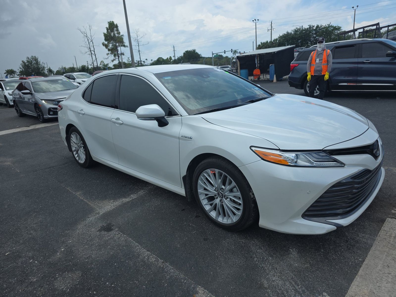 TOYOTA CAMRY - 4