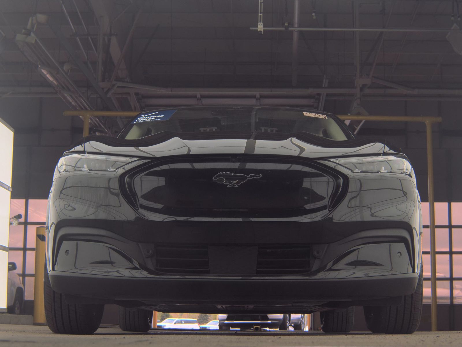 FORD MUSTANG MACH-E - 4