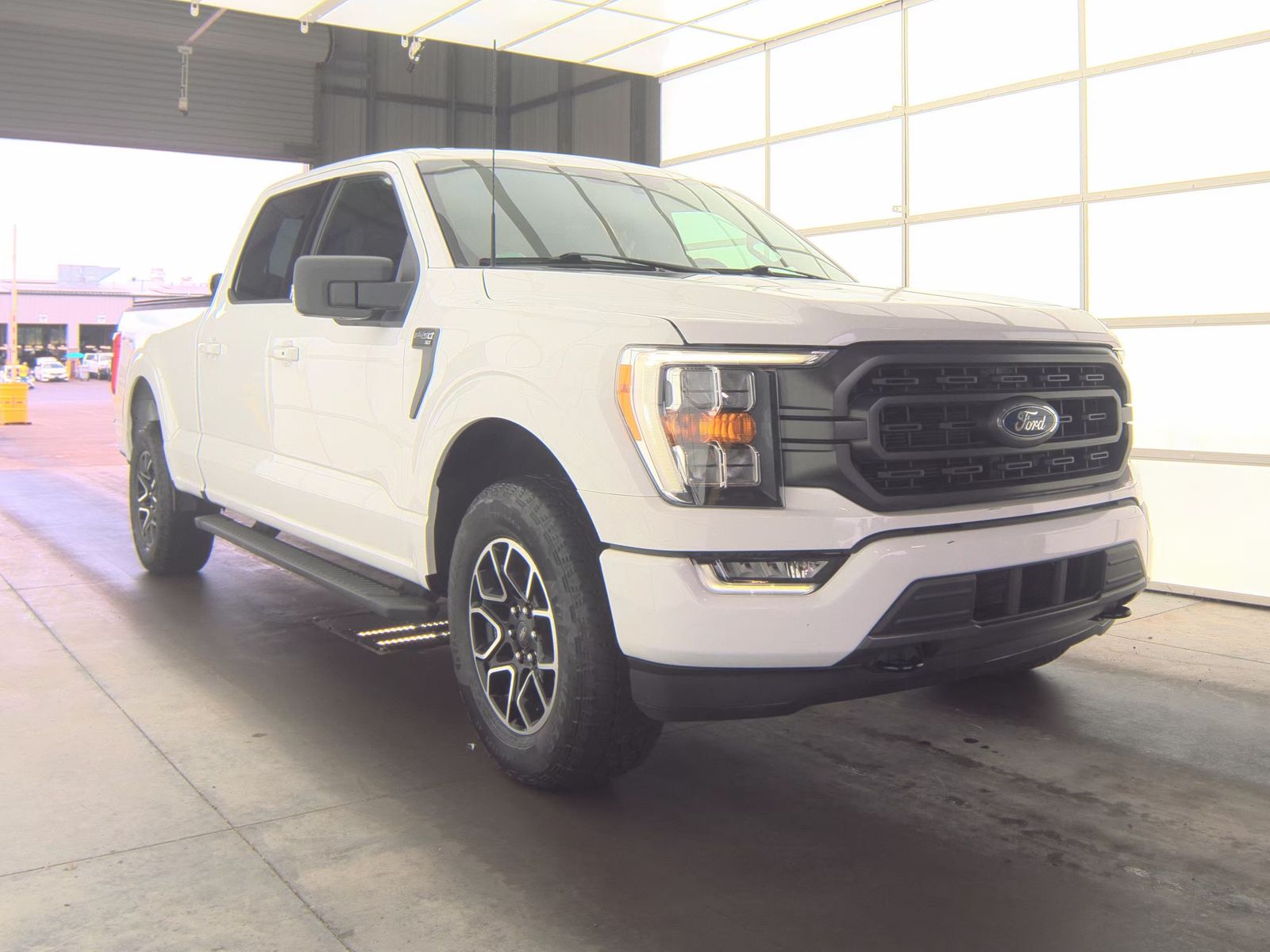 2023 Ford F-150 XLT AWD