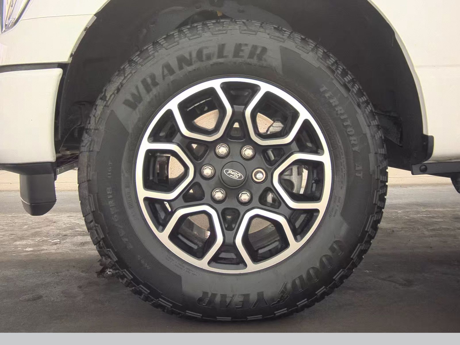 2023 Ford F-150 XLT AWD
