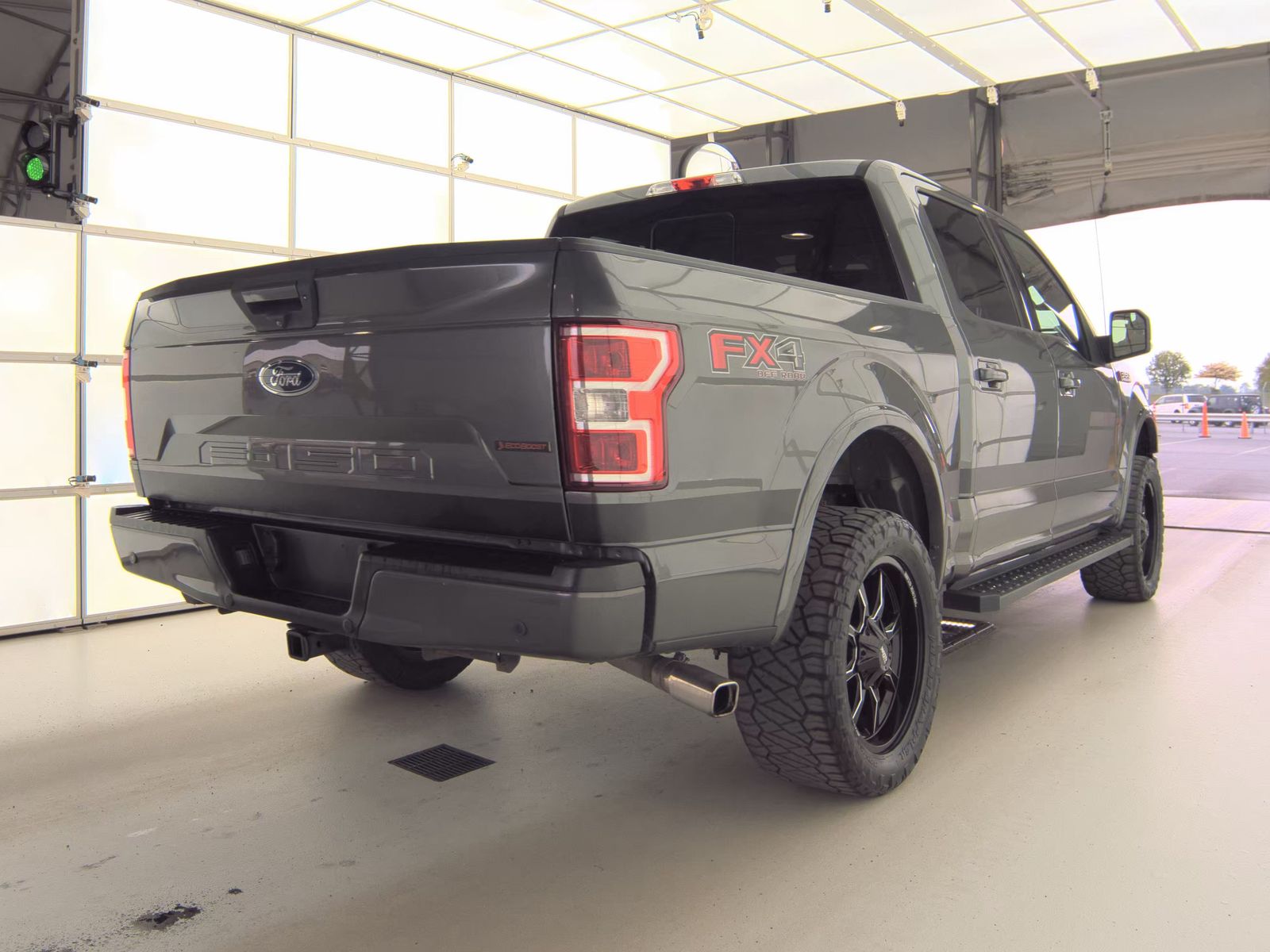 FORD F-150 - 6
