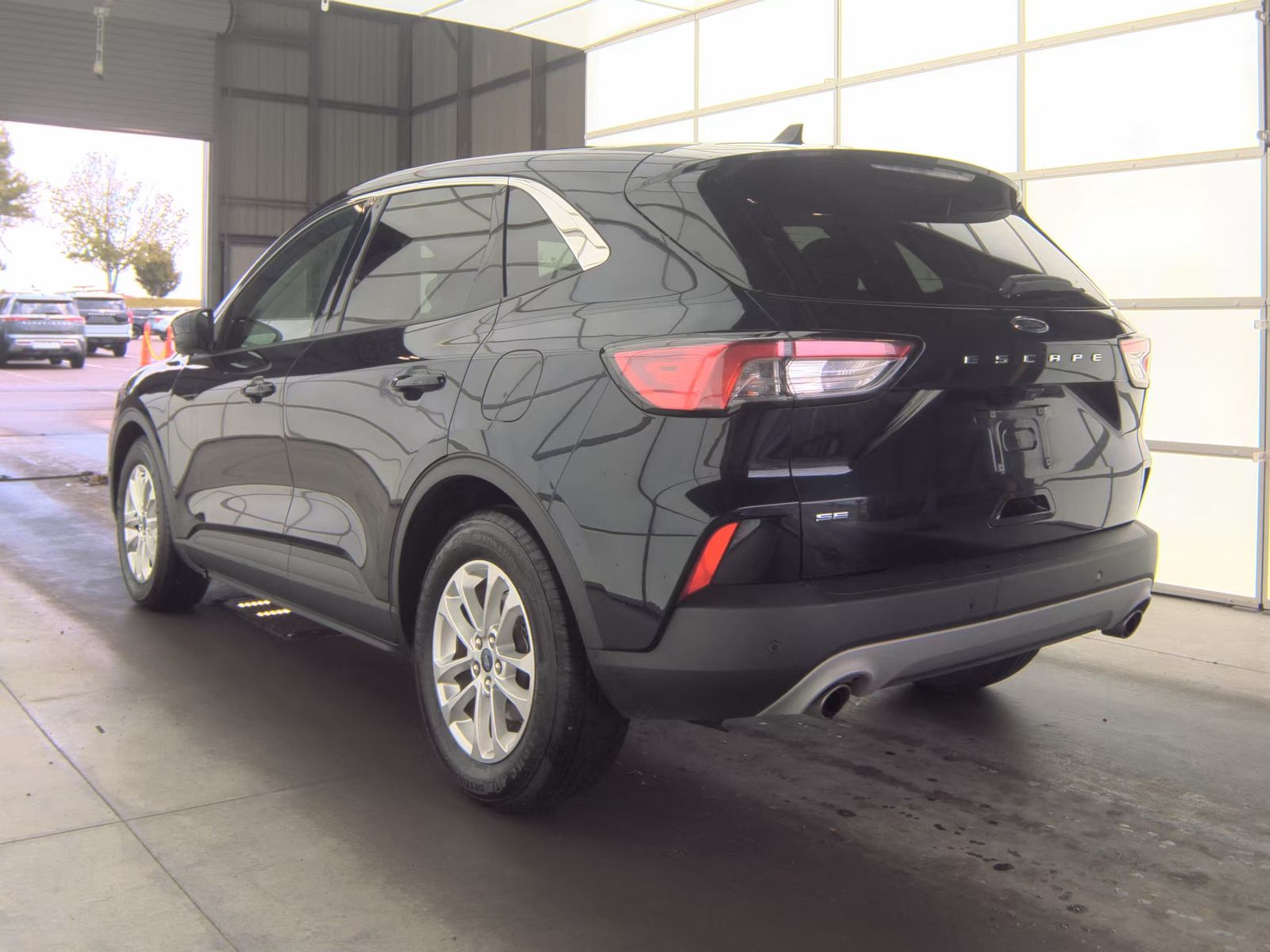 FORD ESCAPE - 9
