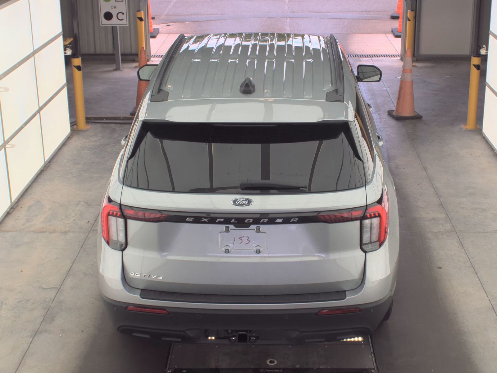 FORD EXPLORER - 7