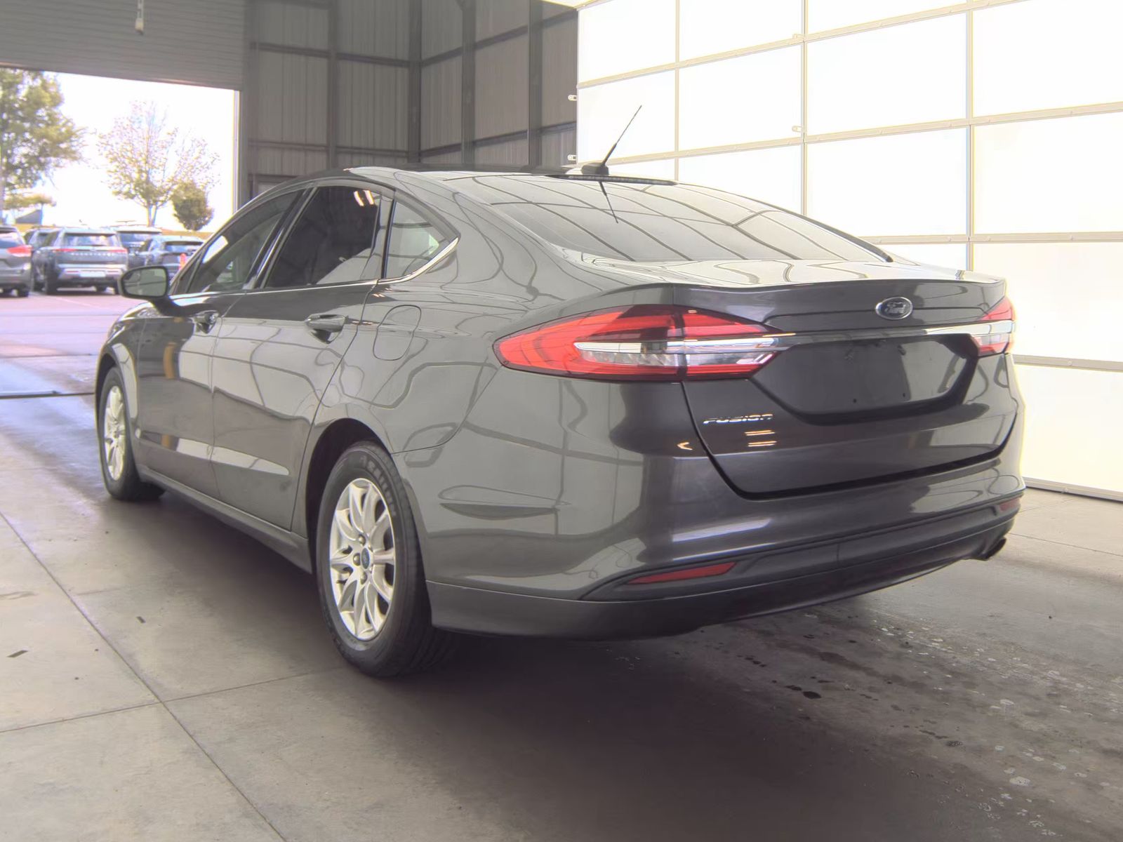 FORD FUSION - 9