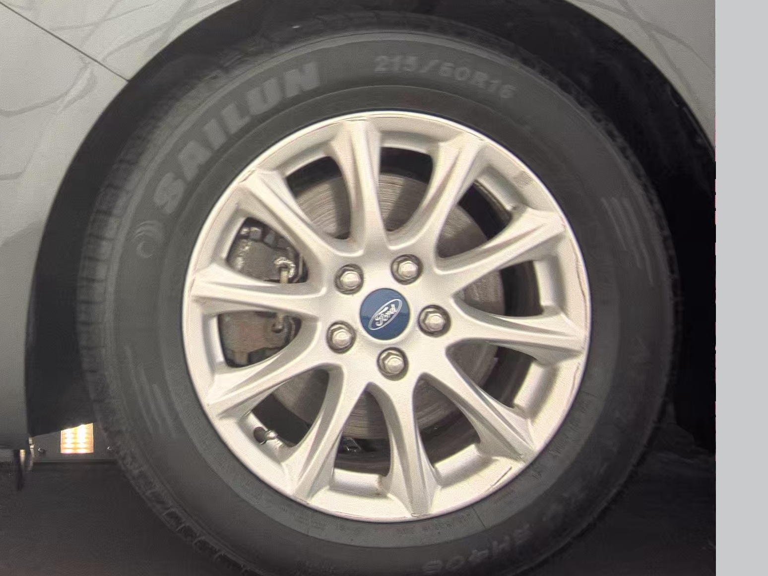 FORD FUSION - 10