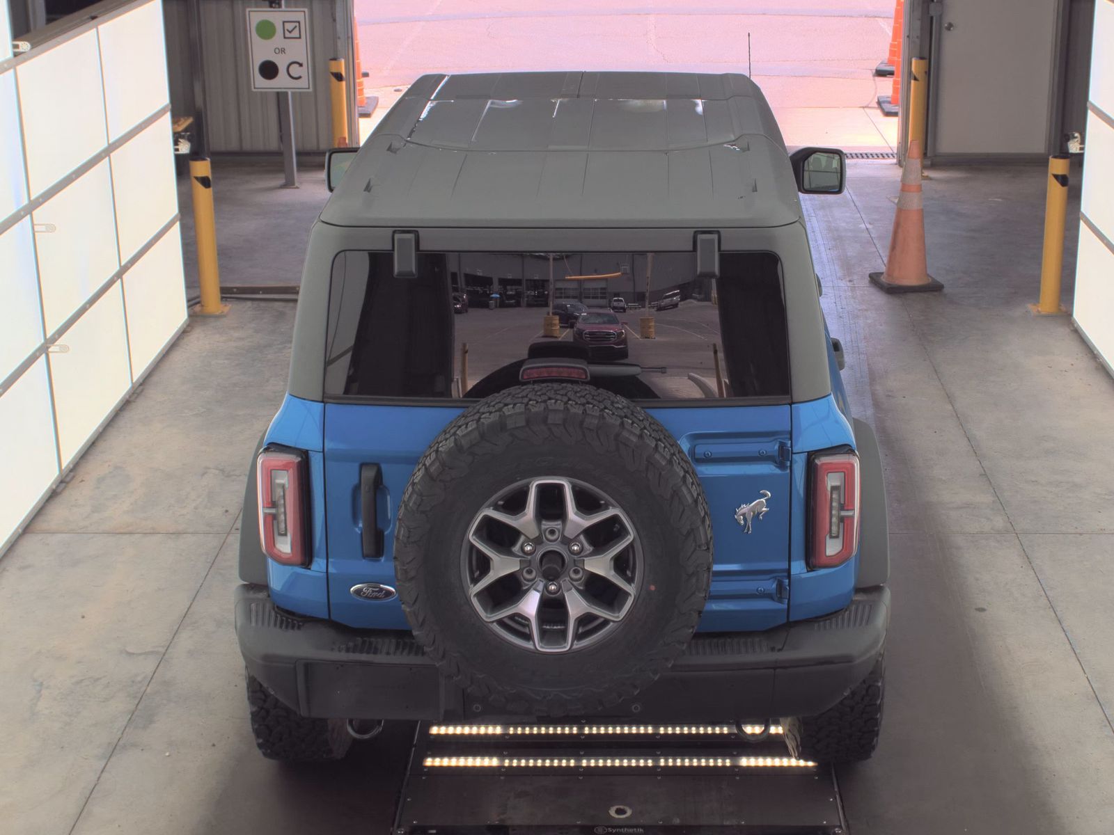 FORD BRONCO - 7